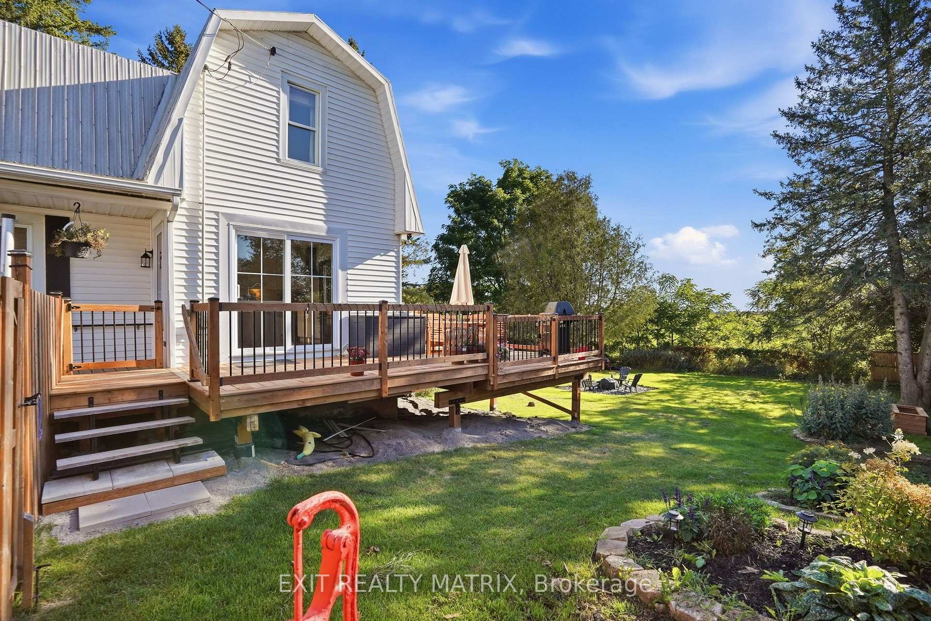 Photo 31 of 75 Stanley Avenue, Champlain, Vankleek Hill — HOMEH