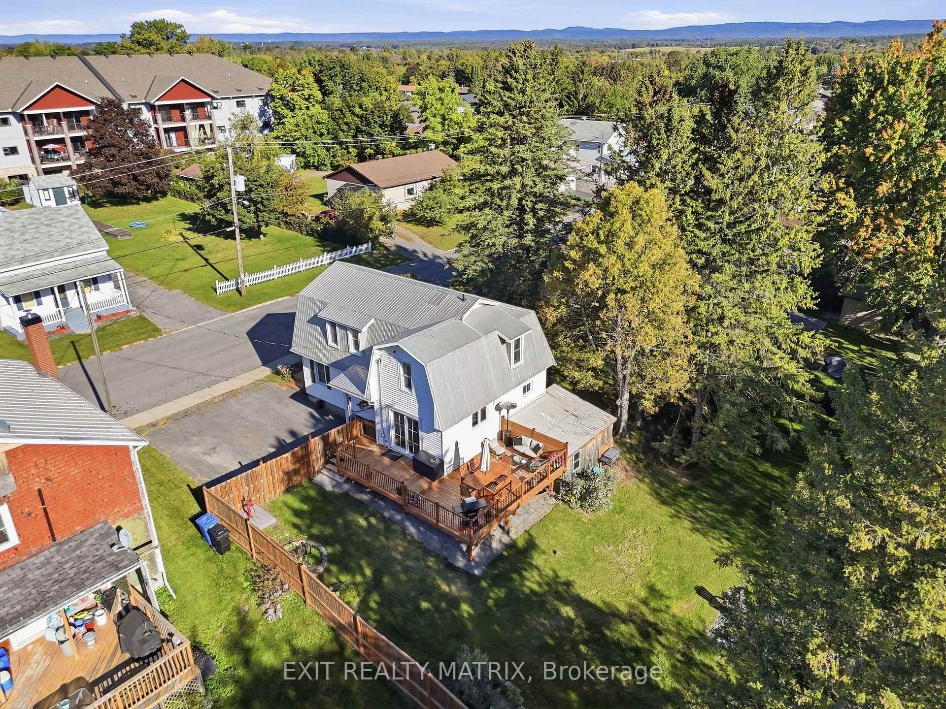 Photo 37 of 75 Stanley Avenue, Champlain, Vankleek Hill — HOMEH