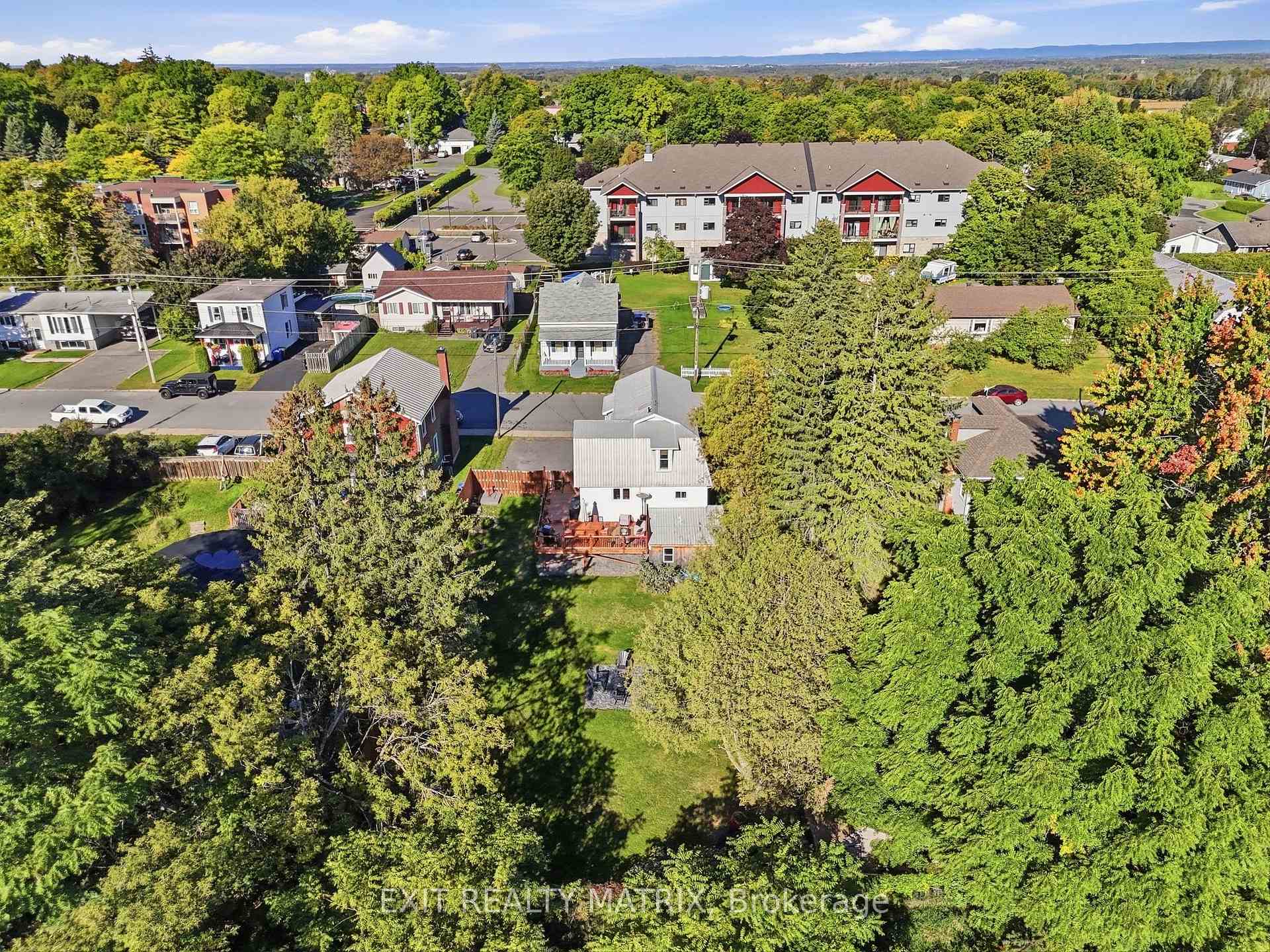 Photo 38 of 75 Stanley Avenue, Champlain, Vankleek Hill — HOMEH