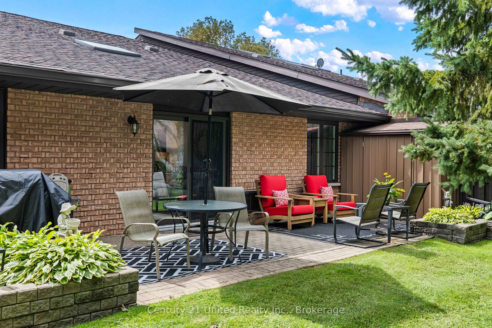 Photo 2 of Unit 7, 680 Whitaker Street, Peterborough, Ashburnham Ward 4 — HOMEH
