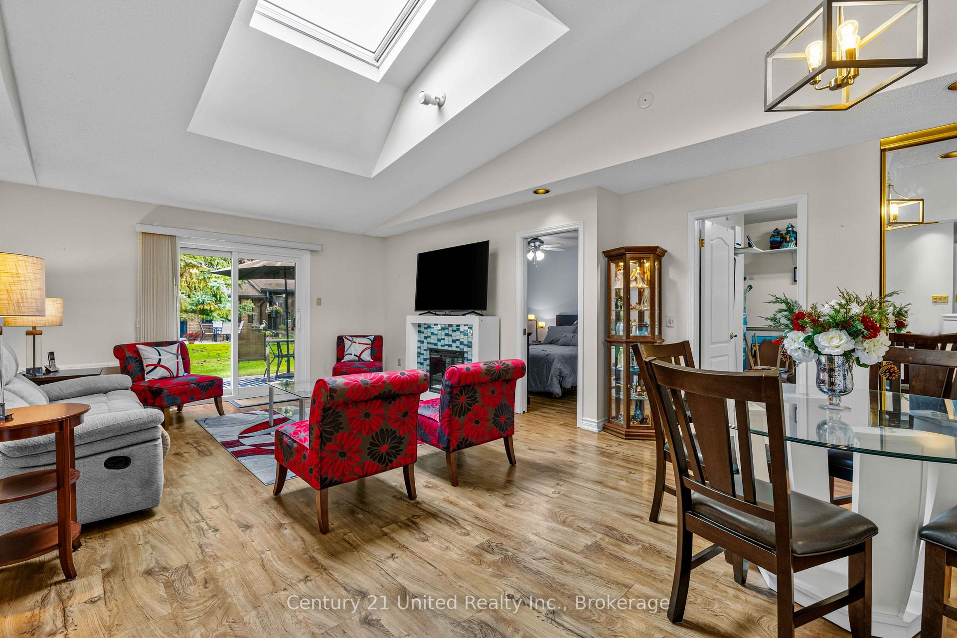 Photo 10 of Unit 7, 680 Whitaker Street, Peterborough, Ashburnham Ward 4 — HOMEH