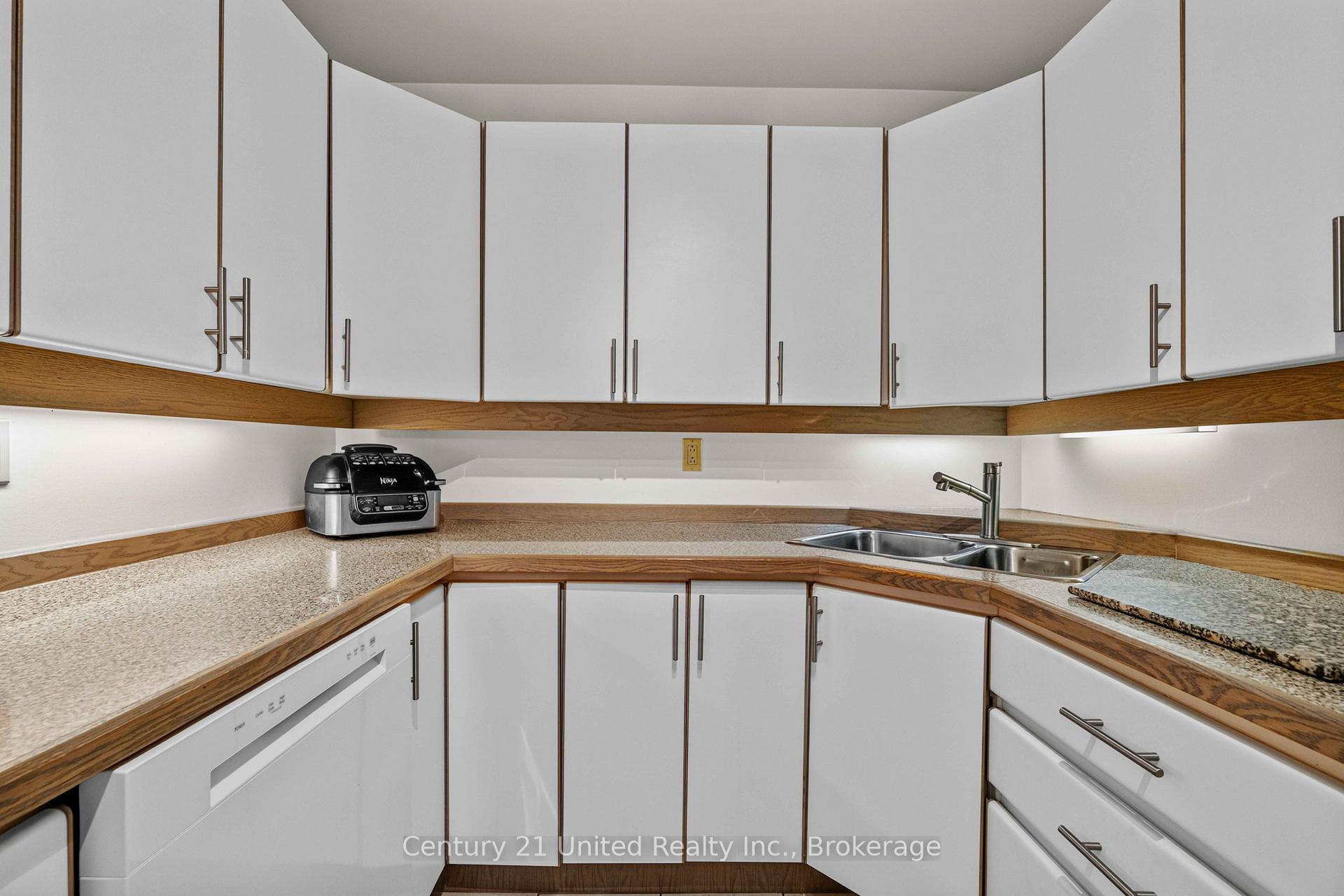 Photo 21 of Unit 7, 680 Whitaker Street, Peterborough, Ashburnham Ward 4 — HOMEH
