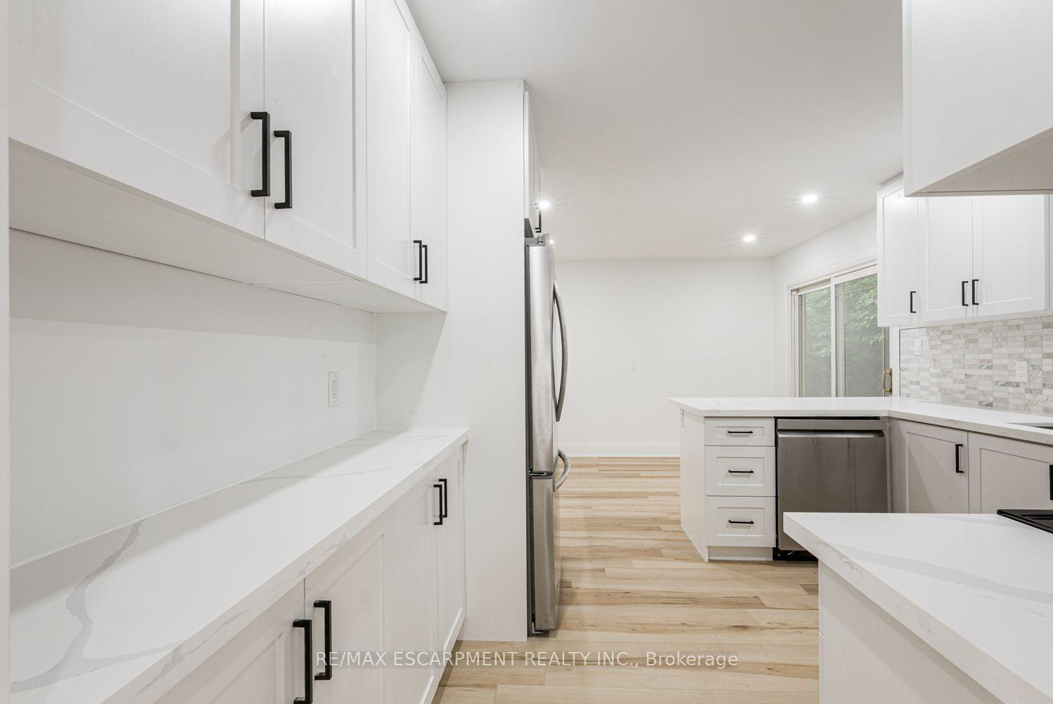 Photo 10 of 2104 Mississauga Road, Mississauga, Sheridan — HOMEH