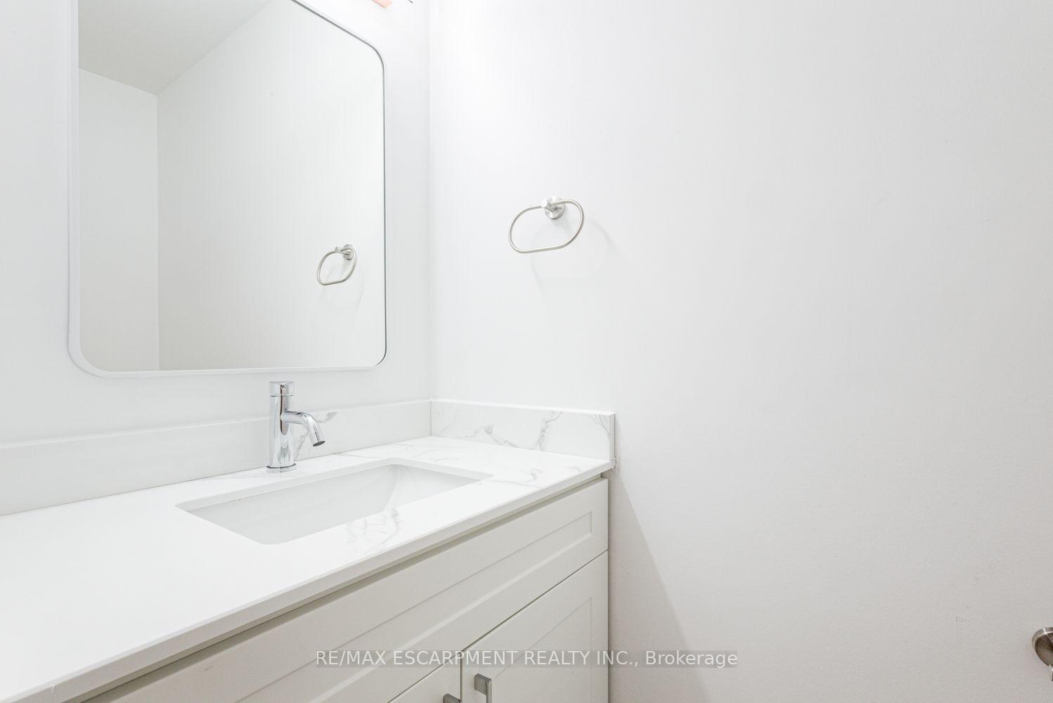 Photo 15 of 2104 Mississauga Road, Mississauga, Sheridan — HOMEH