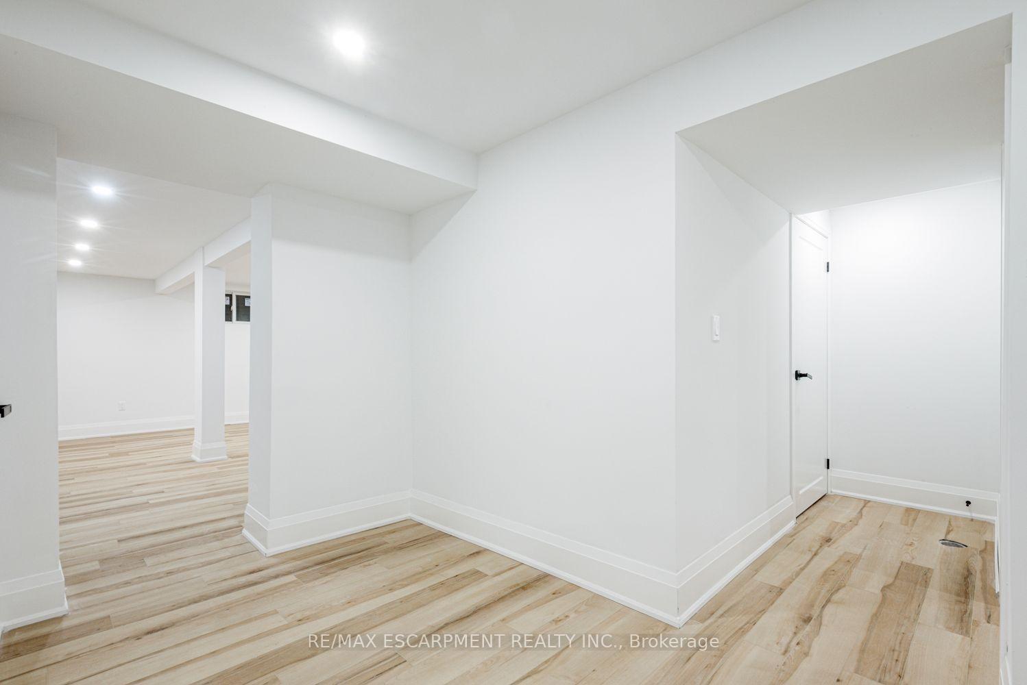 Photo 38 of 2104 Mississauga Road, Mississauga, Sheridan — HOMEH
