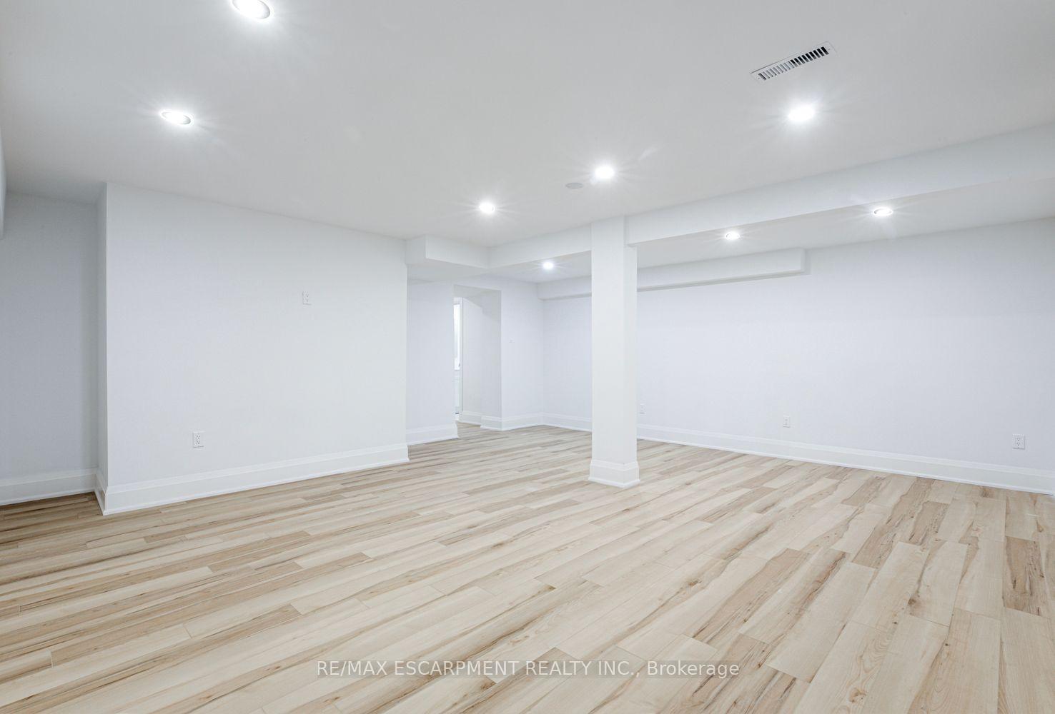 Photo 42 of 2104 Mississauga Road, Mississauga, Sheridan — HOMEH
