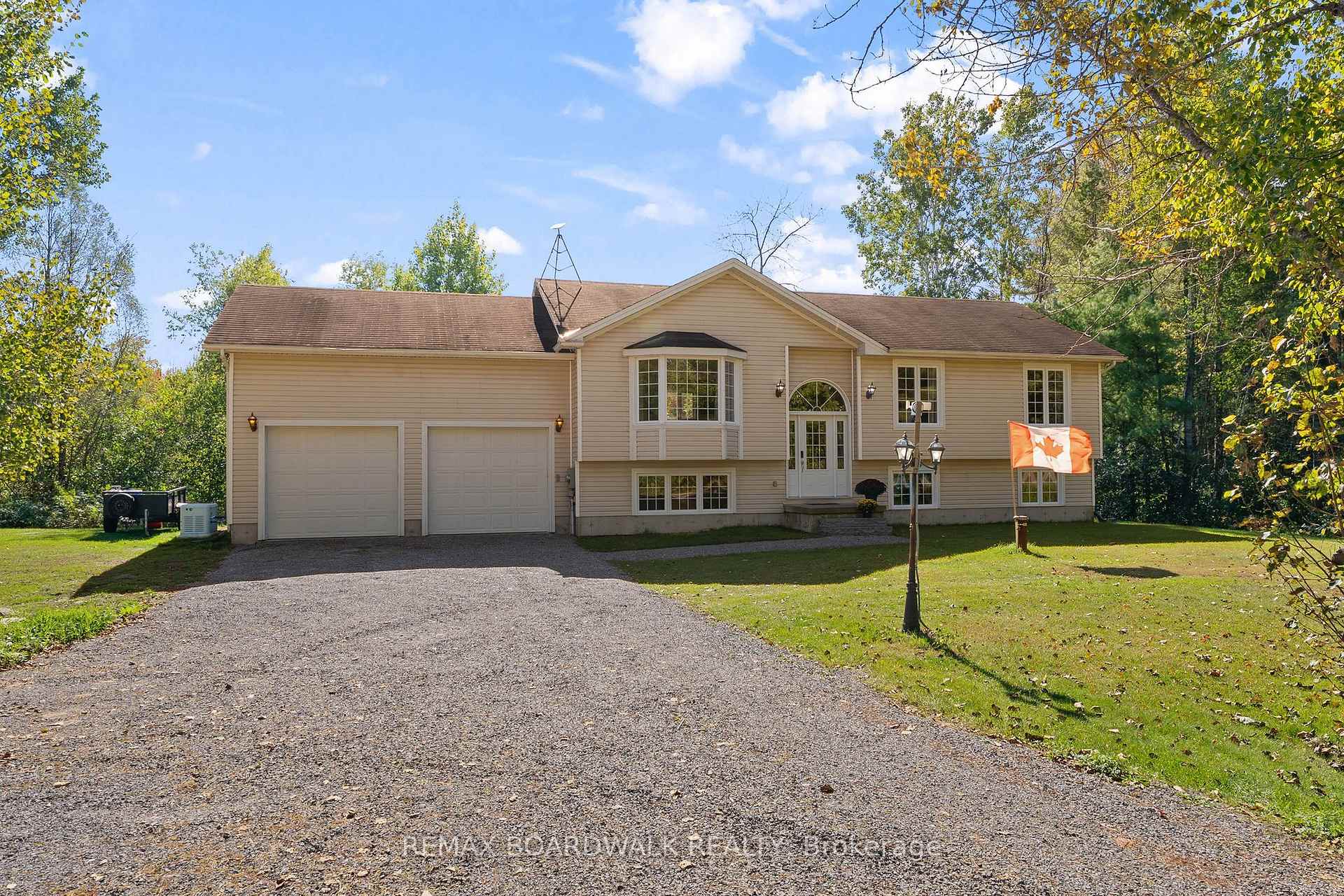 Photo 2 of 2711 Glen Smail Road, Edwardsburgh/Cardinal, Edwardsburgh/Cardinal Twp — HOMEH