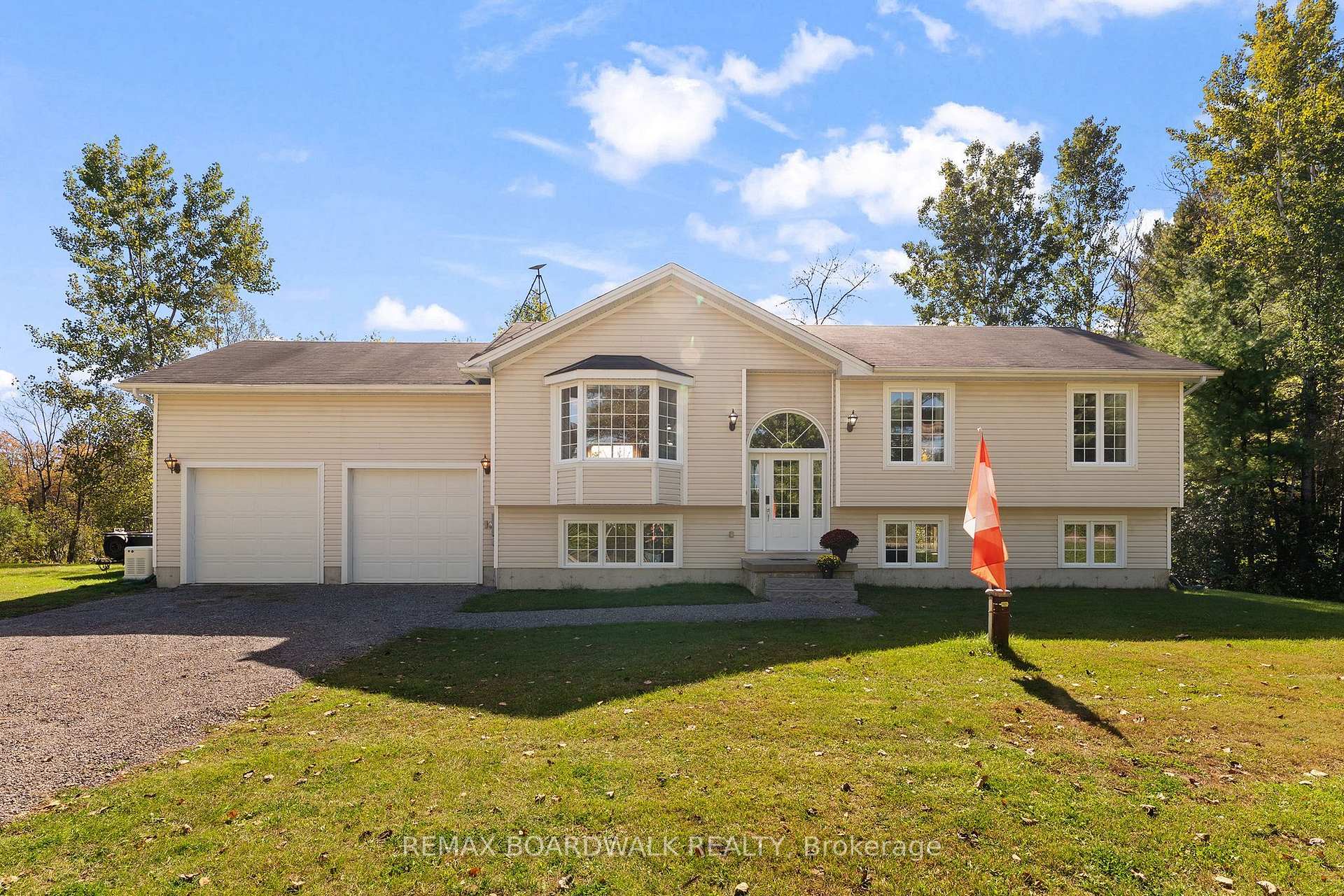 Photo of 2711 Glen Smail Road