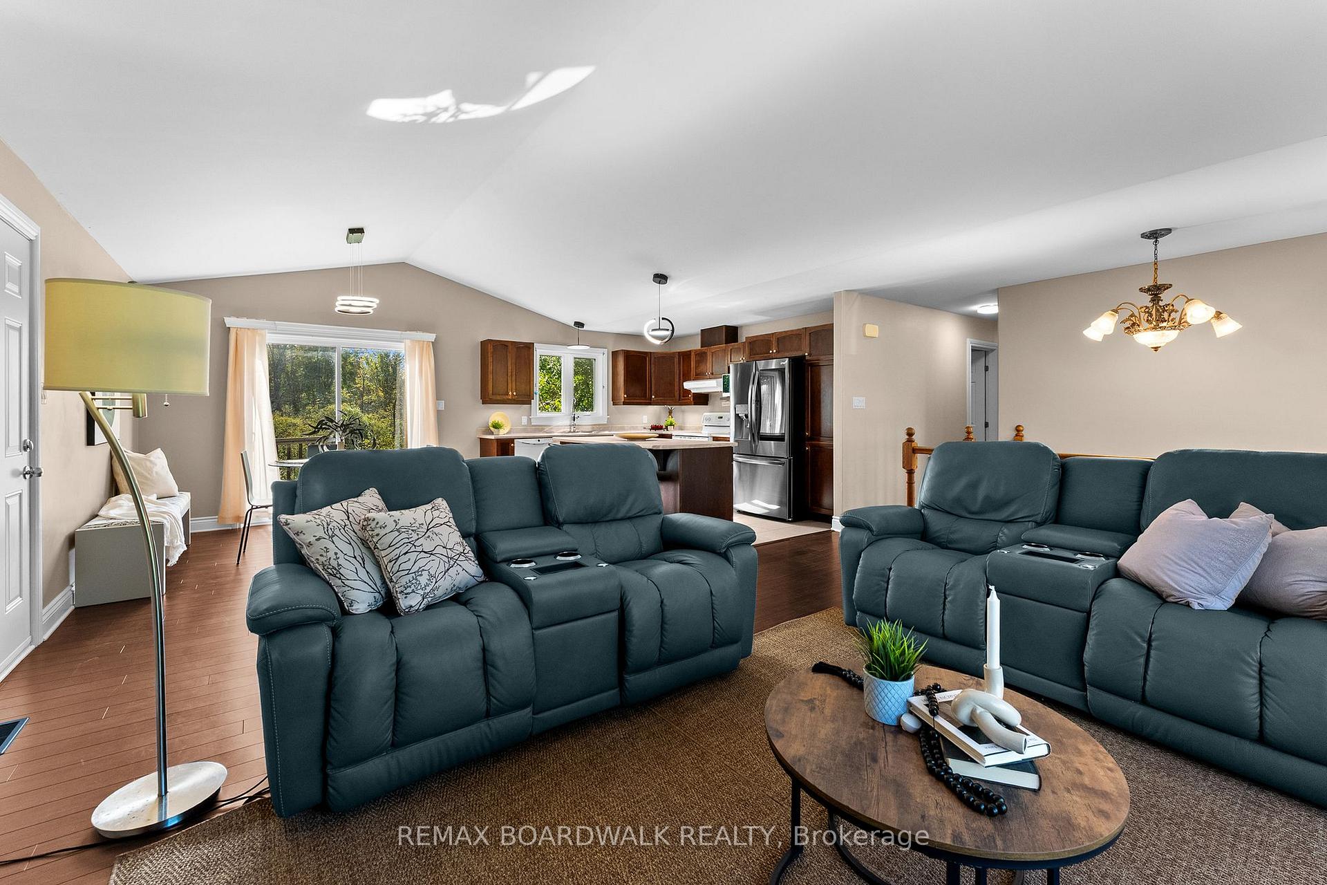 Photo 9 of 2711 Glen Smail Road, Edwardsburgh/Cardinal, Edwardsburgh/Cardinal Twp — HOMEH