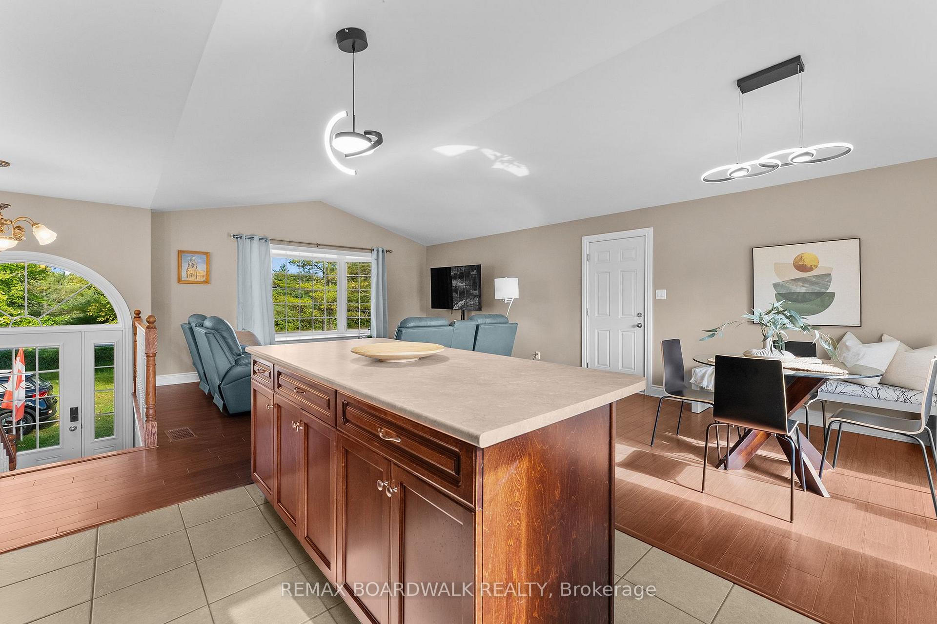 Photo 21 of 2711 Glen Smail Road, Edwardsburgh/Cardinal, Edwardsburgh/Cardinal Twp — HOMEH