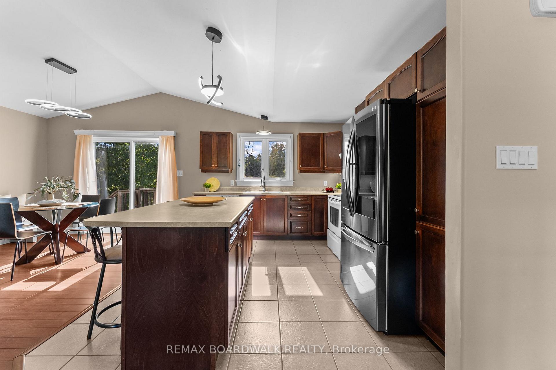 Photo 22 of 2711 Glen Smail Road, Edwardsburgh/Cardinal, Edwardsburgh/Cardinal Twp — HOMEH