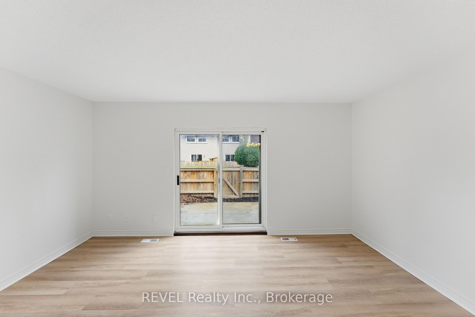 Photo 13 of Unit 15, 151 Linwell Road, St. Catharines, Lakeport — HOMEH