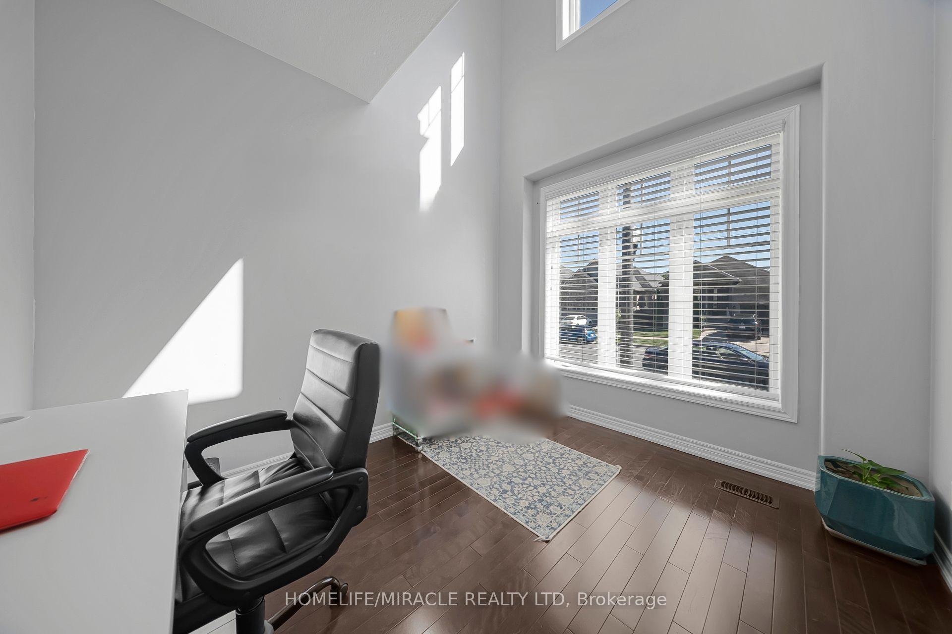 Photo 8 of 795 Robert Ferrie Drive, Kitchener, Doon South — HOMEH