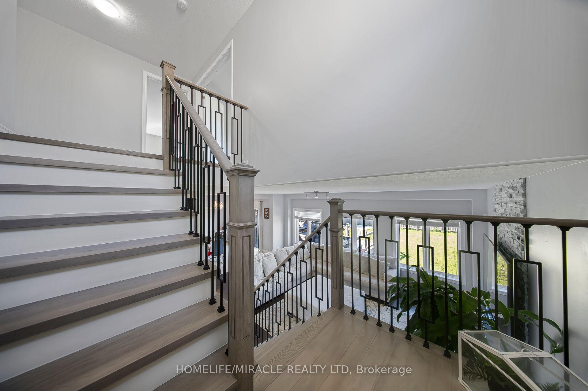 Photo 20 of 795 Robert Ferrie Drive, Kitchener, Doon South — HOMEH