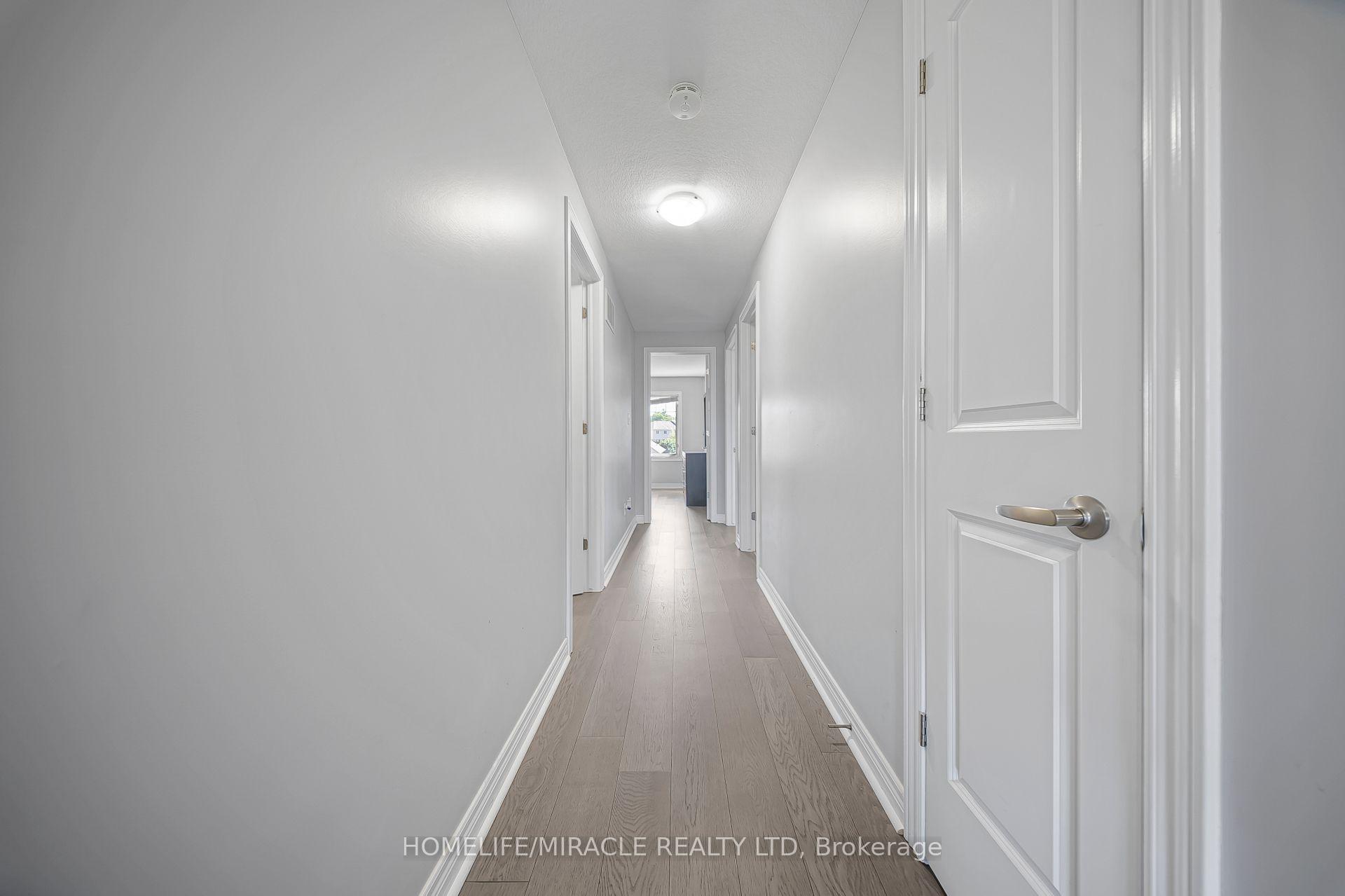 Photo 22 of 795 Robert Ferrie Drive, Kitchener, Doon South — HOMEH