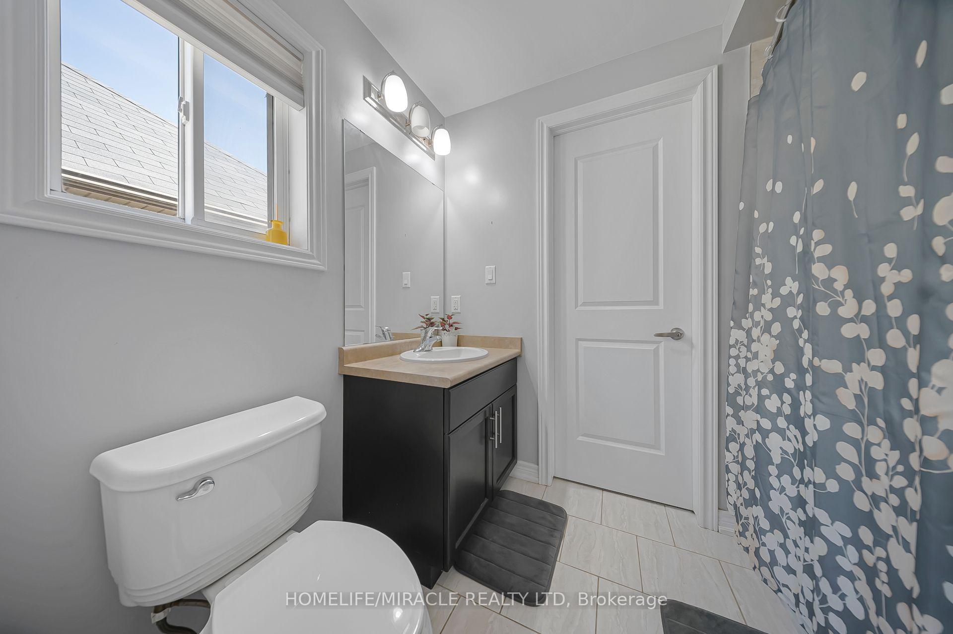 Photo 27 of 795 Robert Ferrie Drive, Kitchener, Doon South — HOMEH