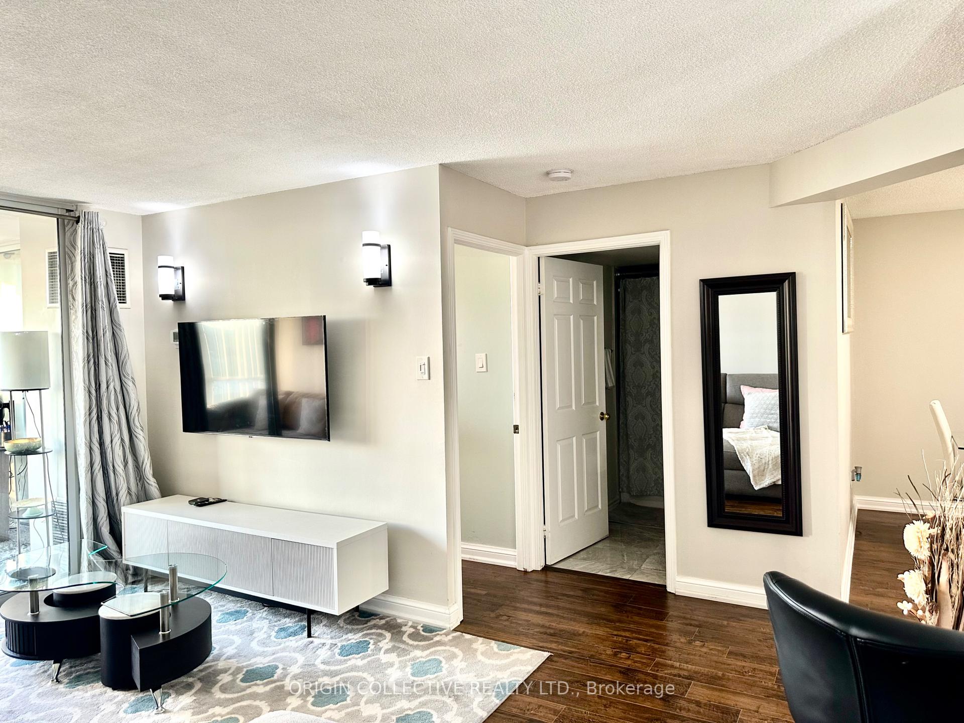Photo 4 of Unit 905, 24 Hanover Road, Brampton, Queen Street Corridor — HOMEH