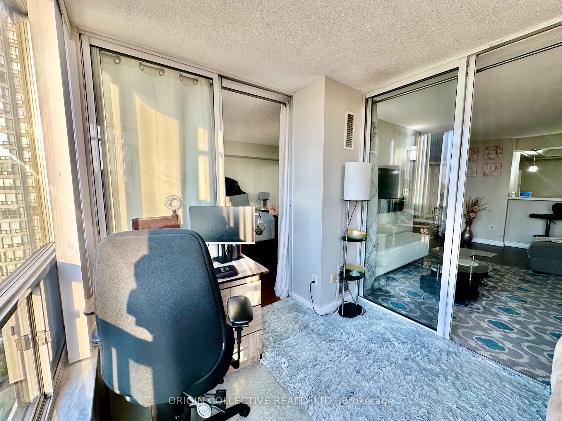Photo 14 of Unit 905, 24 Hanover Road, Brampton, Queen Street Corridor — HOMEH