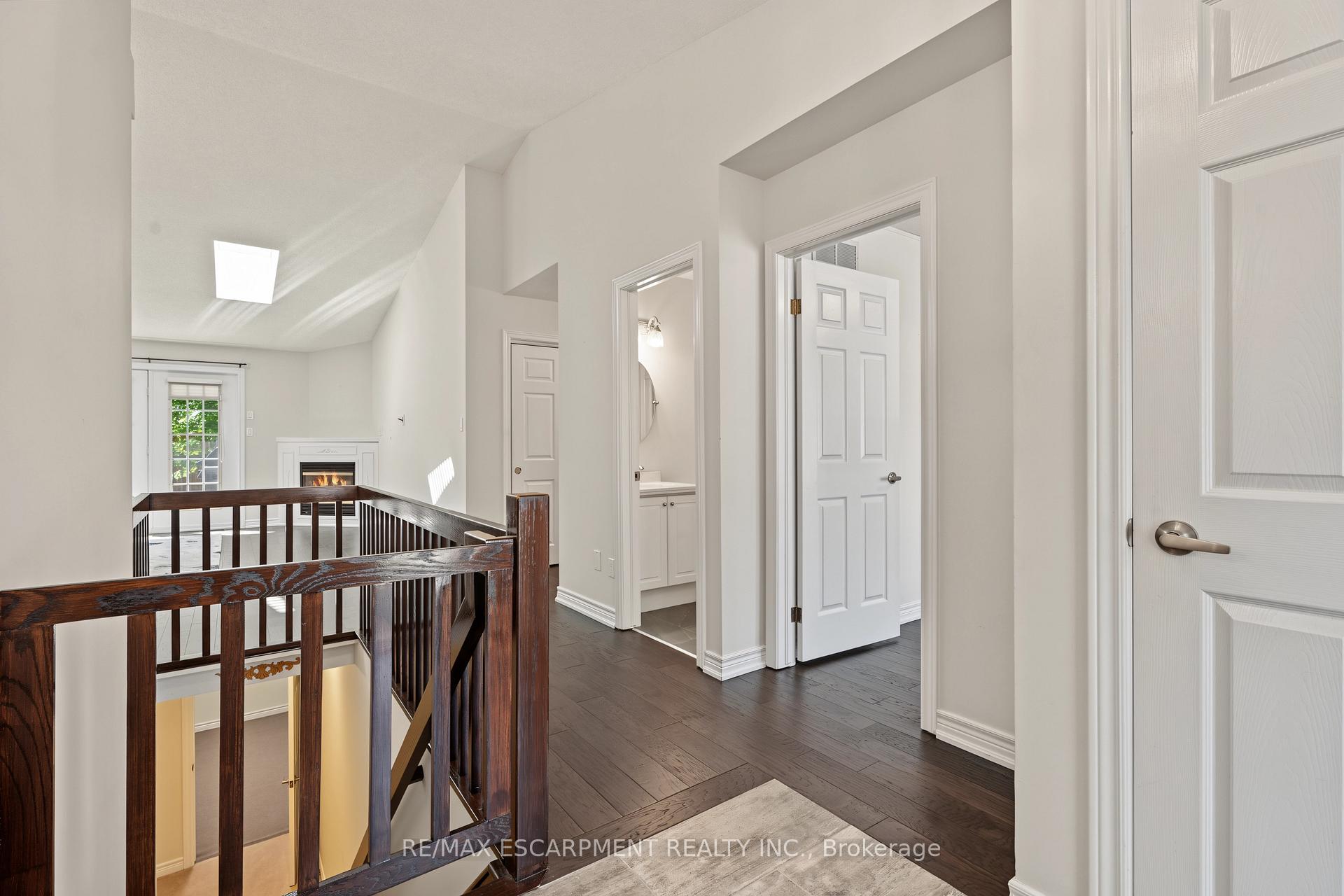 Photo 5 of Unit 4, 173 Wilson Street W, Hamilton, Parkview — HOMEH