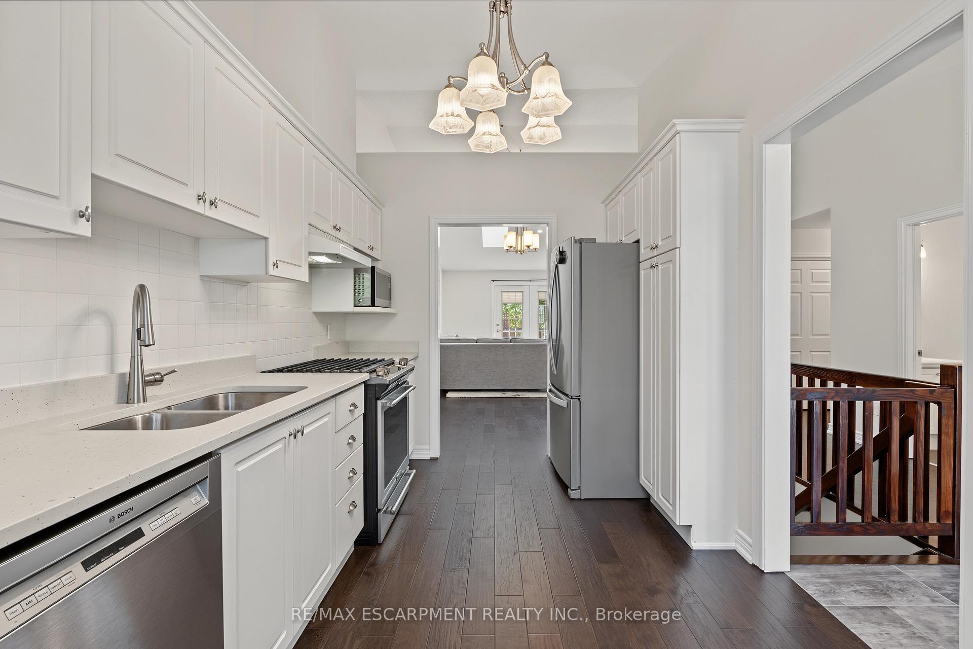 Photo 15 of Unit 4, 173 Wilson Street W, Hamilton, Parkview — HOMEH