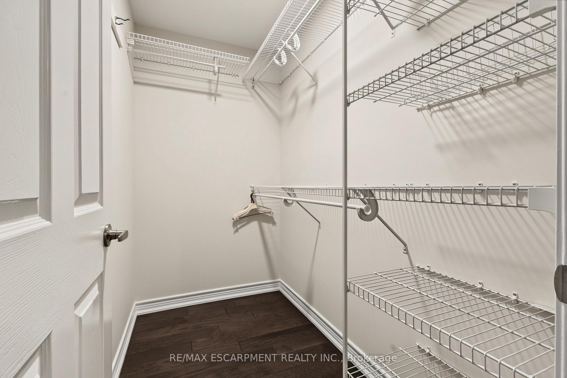Photo 19 of Unit 4, 173 Wilson Street W, Hamilton, Parkview — HOMEH