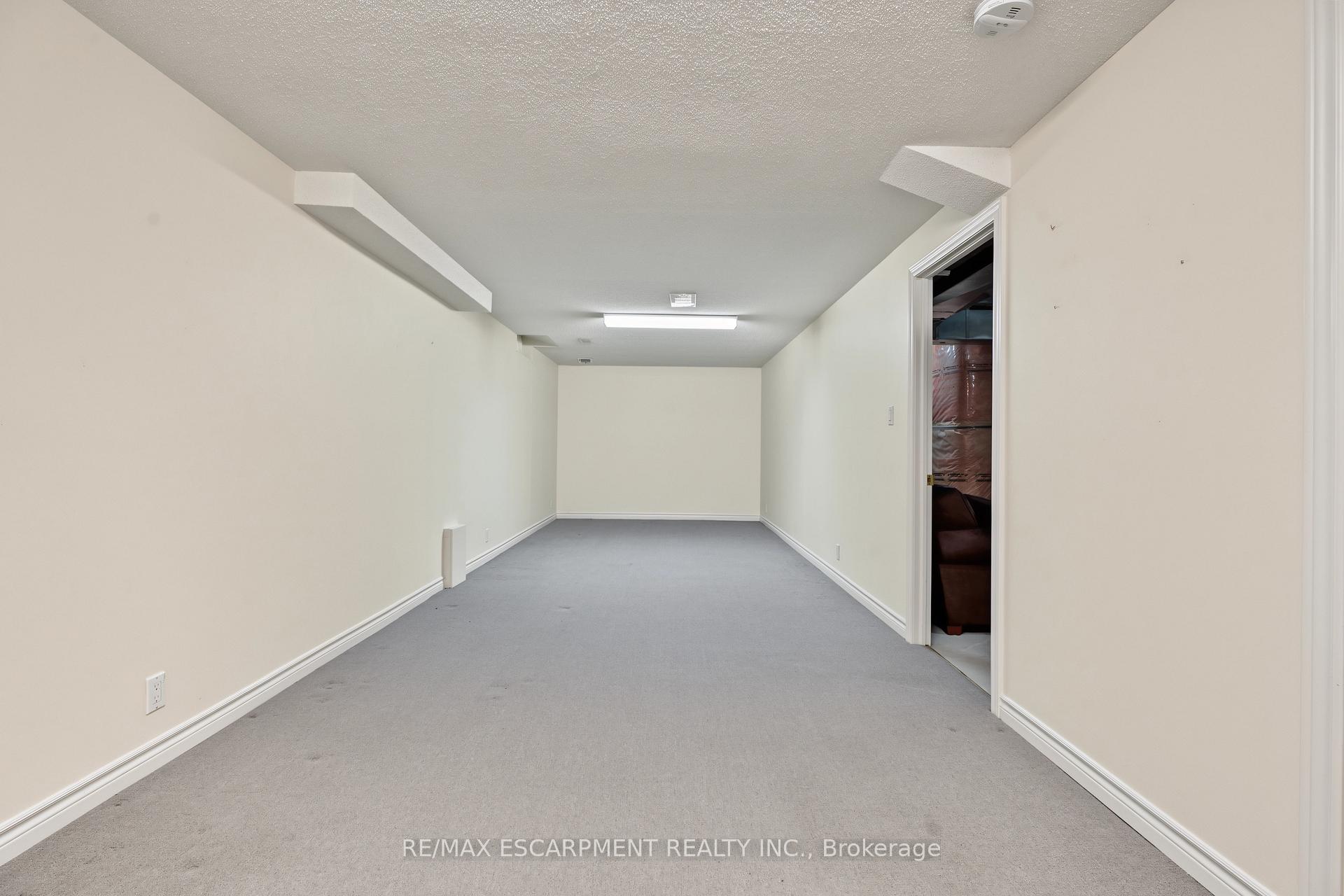Photo 24 of Unit 4, 173 Wilson Street W, Hamilton, Parkview — HOMEH