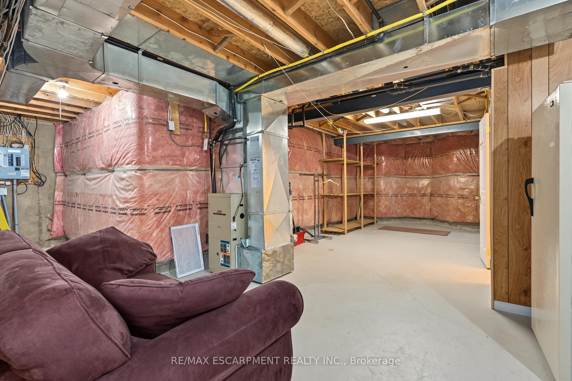 Photo 26 of Unit 4, 173 Wilson Street W, Hamilton, Parkview — HOMEH