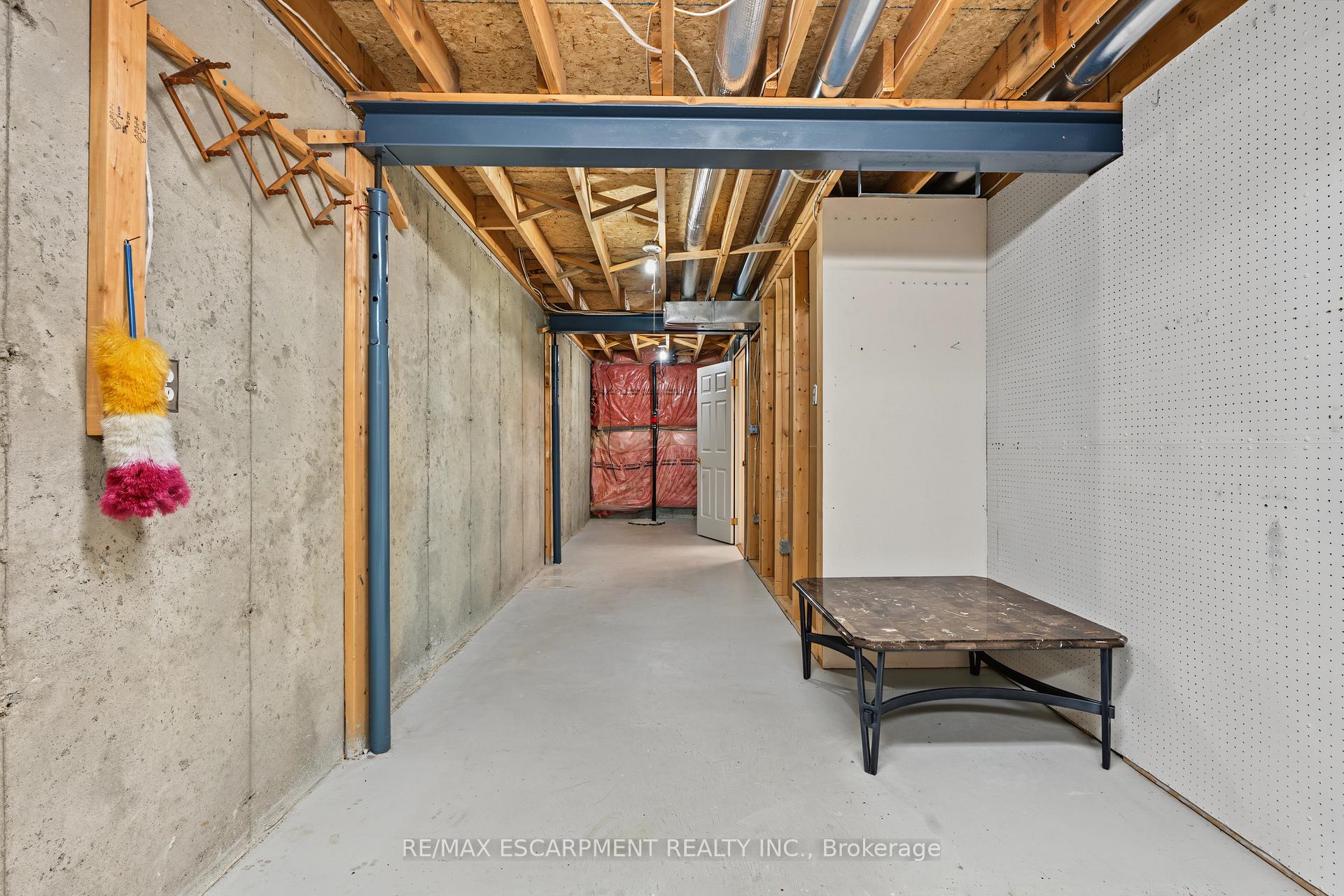 Photo 30 of Unit 4, 173 Wilson Street W, Hamilton, Parkview — HOMEH