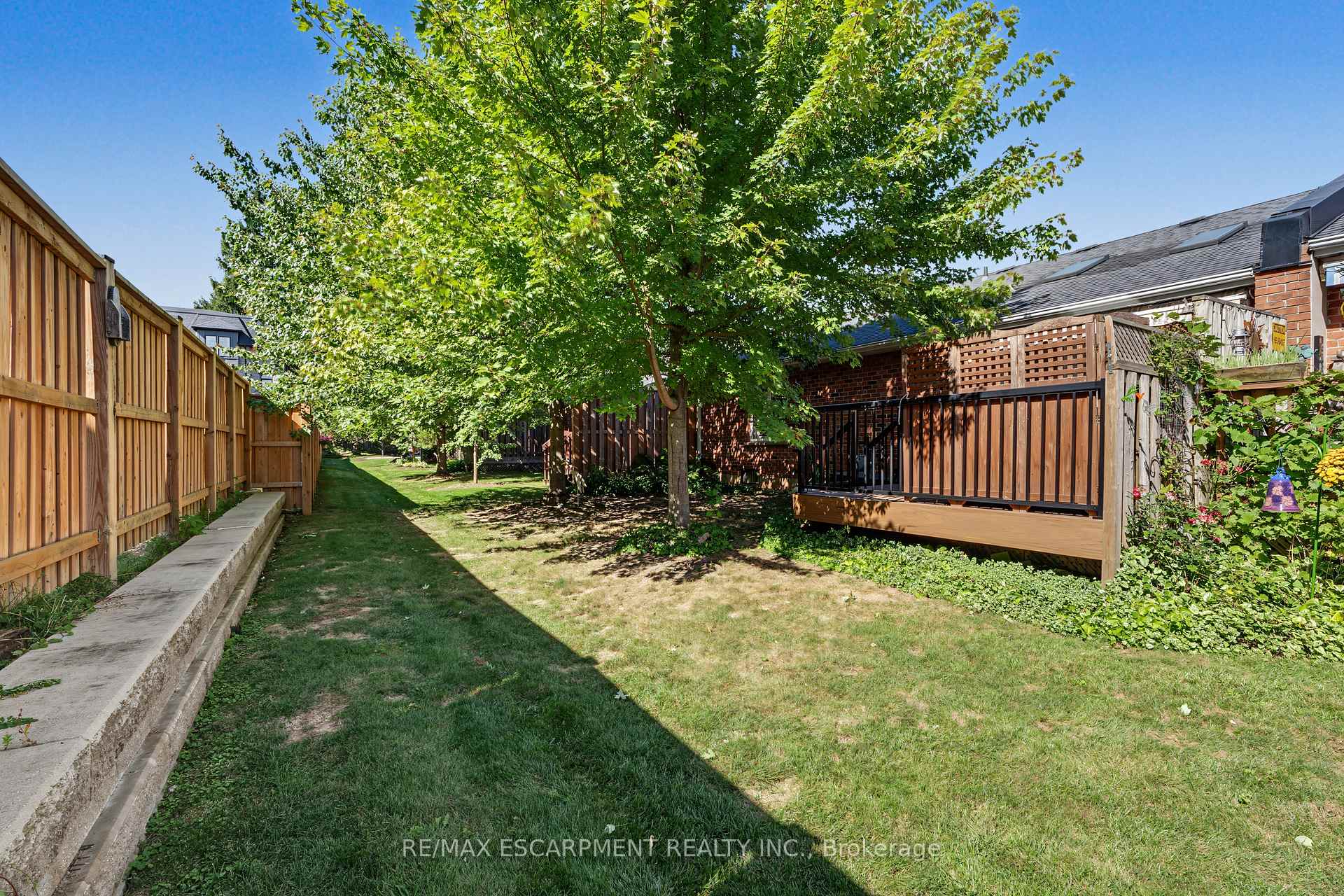Photo 35 of Unit 4, 173 Wilson Street W, Hamilton, Parkview — HOMEH