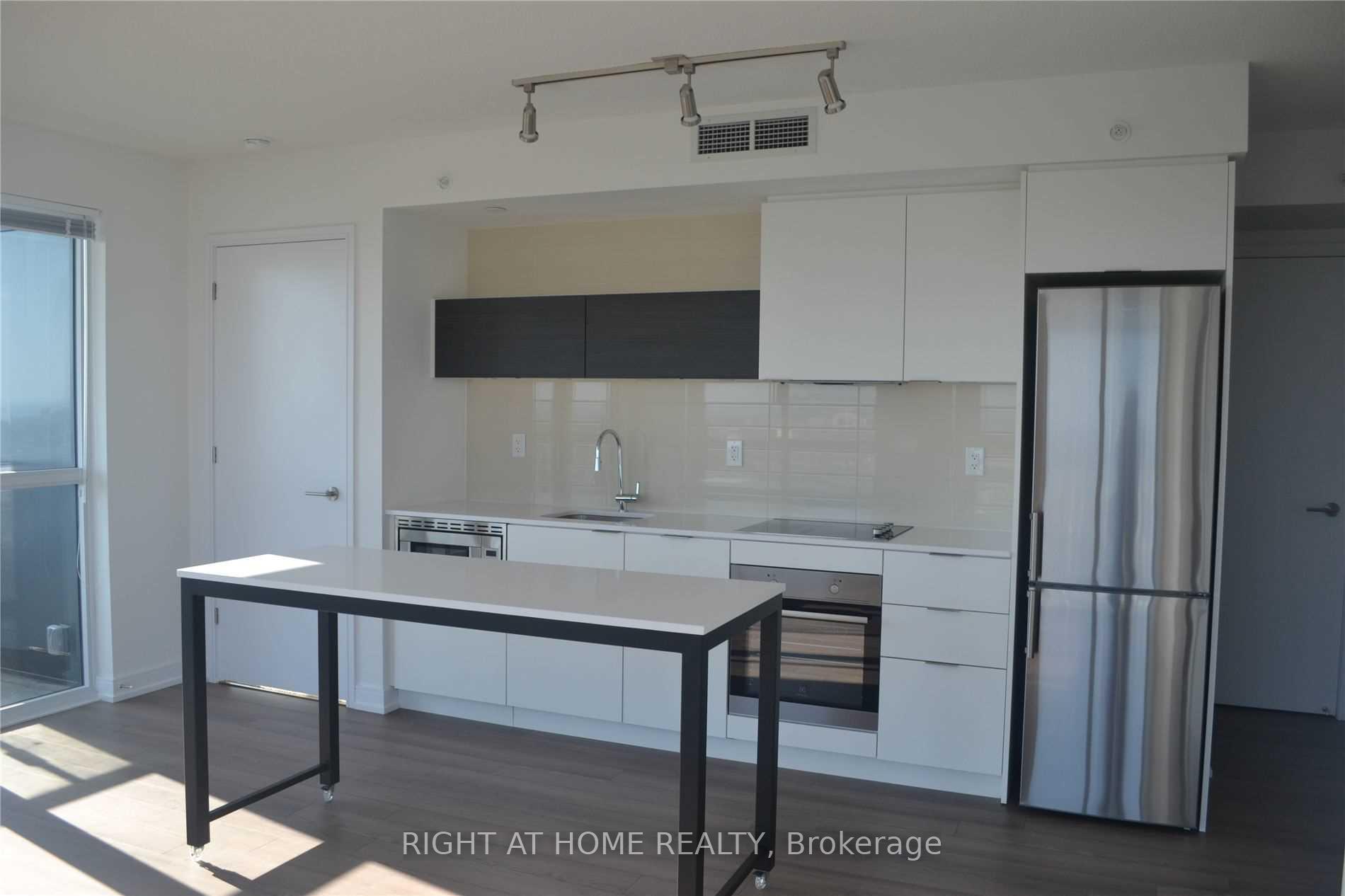 Photo 4 of Unit 2009, 20 Thomas Riley Road, Etobicoke, Islington-City Centre West — HOMEH