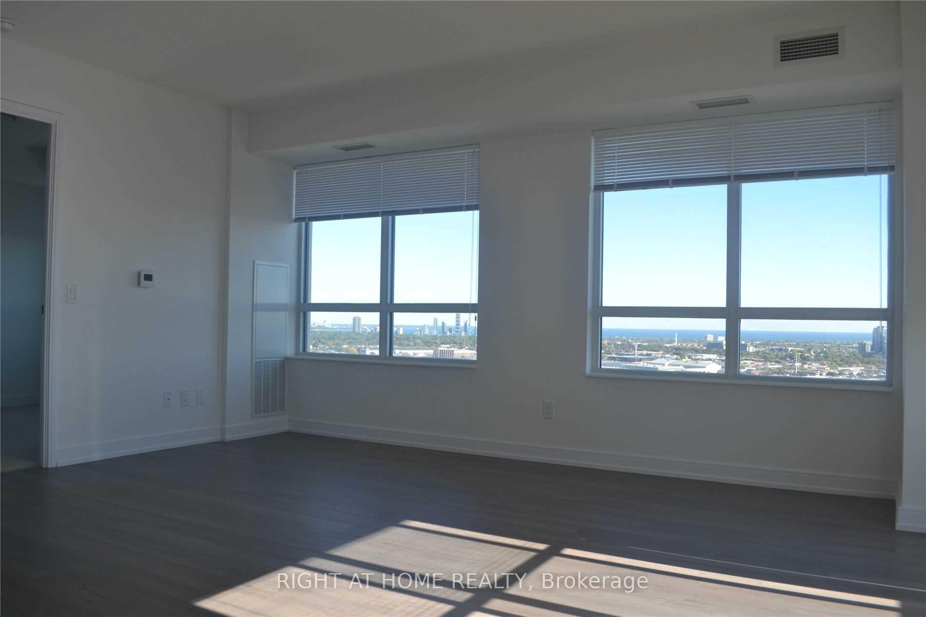 Photo 5 of Unit 2009, 20 Thomas Riley Road, Etobicoke, Islington-City Centre West — HOMEH