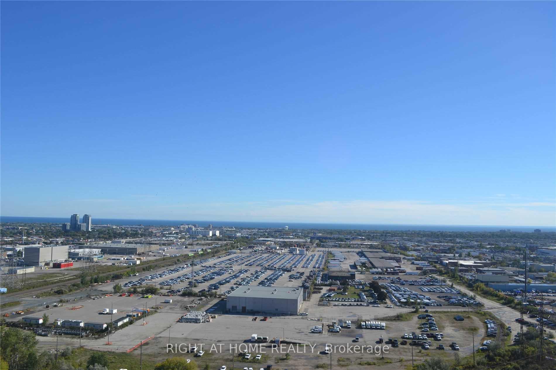 Photo 13 of Unit 2009, 20 Thomas Riley Road, Etobicoke, Islington-City Centre West — HOMEH