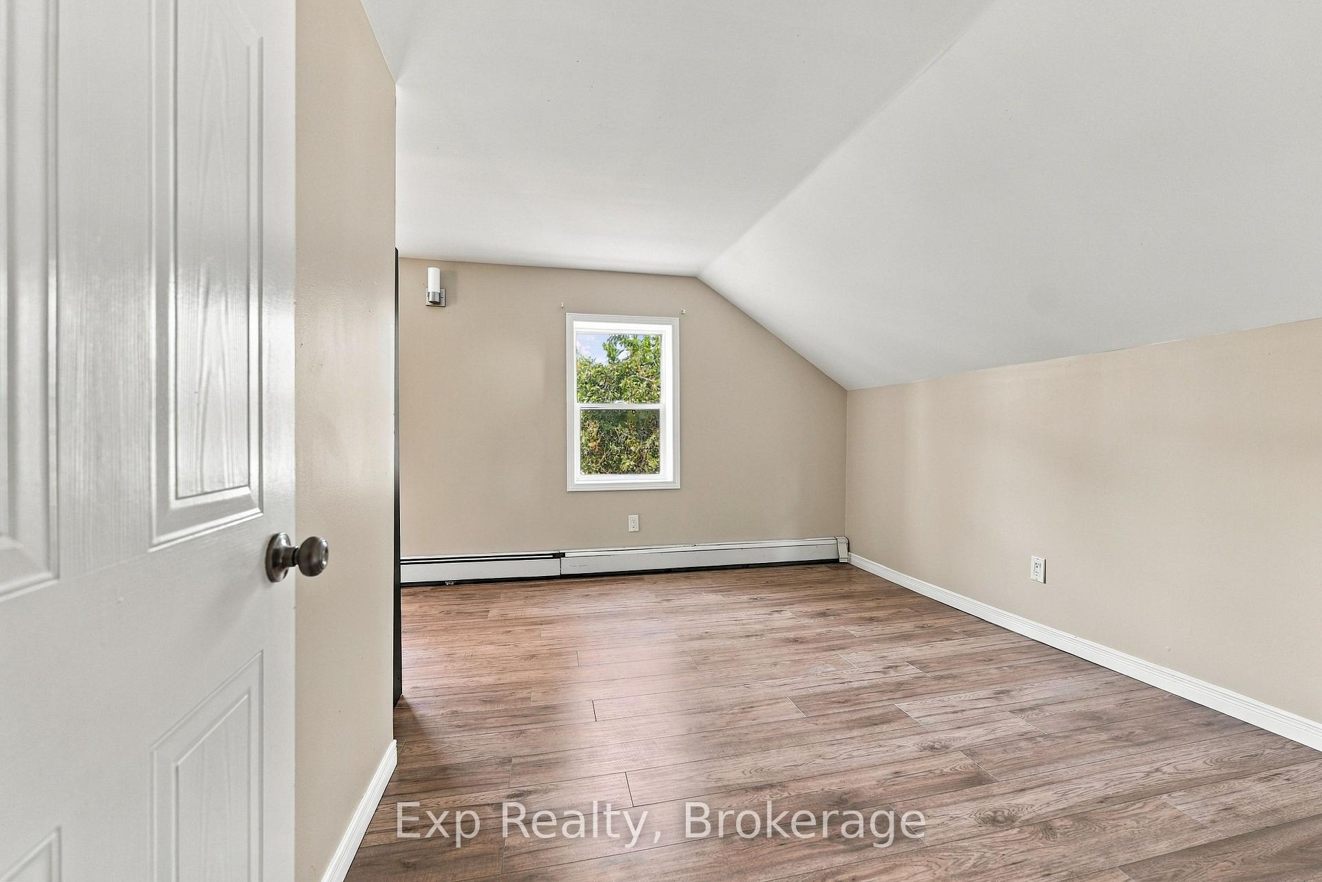Photo 19 of 204 Robert Street, Greater Napanee, Greater Napanee — HOMEH