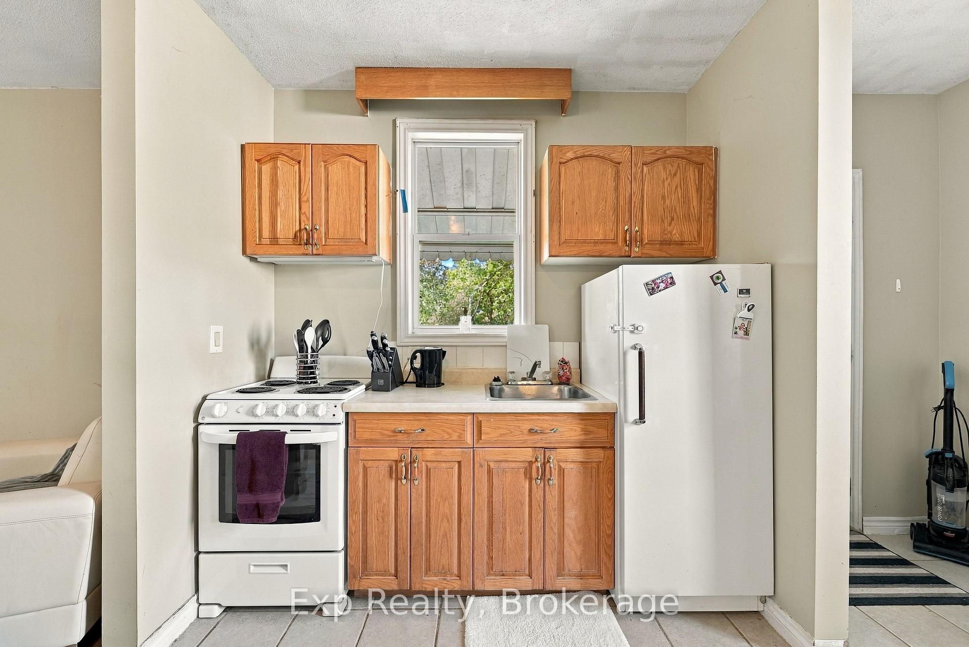 Photo 33 of 204 Robert Street, Greater Napanee, Greater Napanee — HOMEH