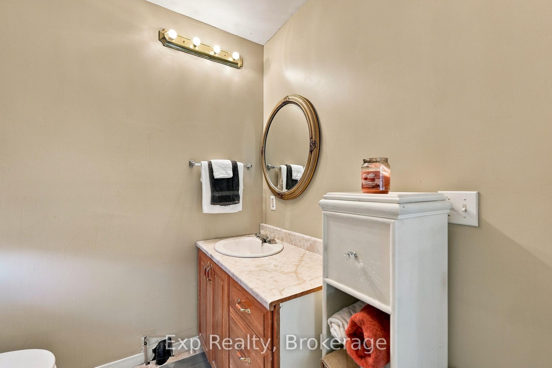 Photo 37 of 204 Robert Street, Greater Napanee, Greater Napanee — HOMEH