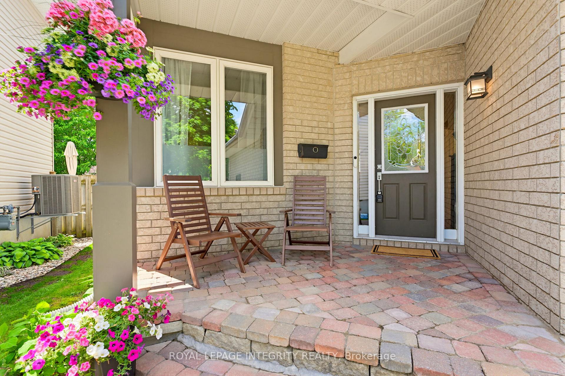 Photo 3 of 116 Springcreek Crescent, Ottawa, Kanata - Bridlewood — HOMEH