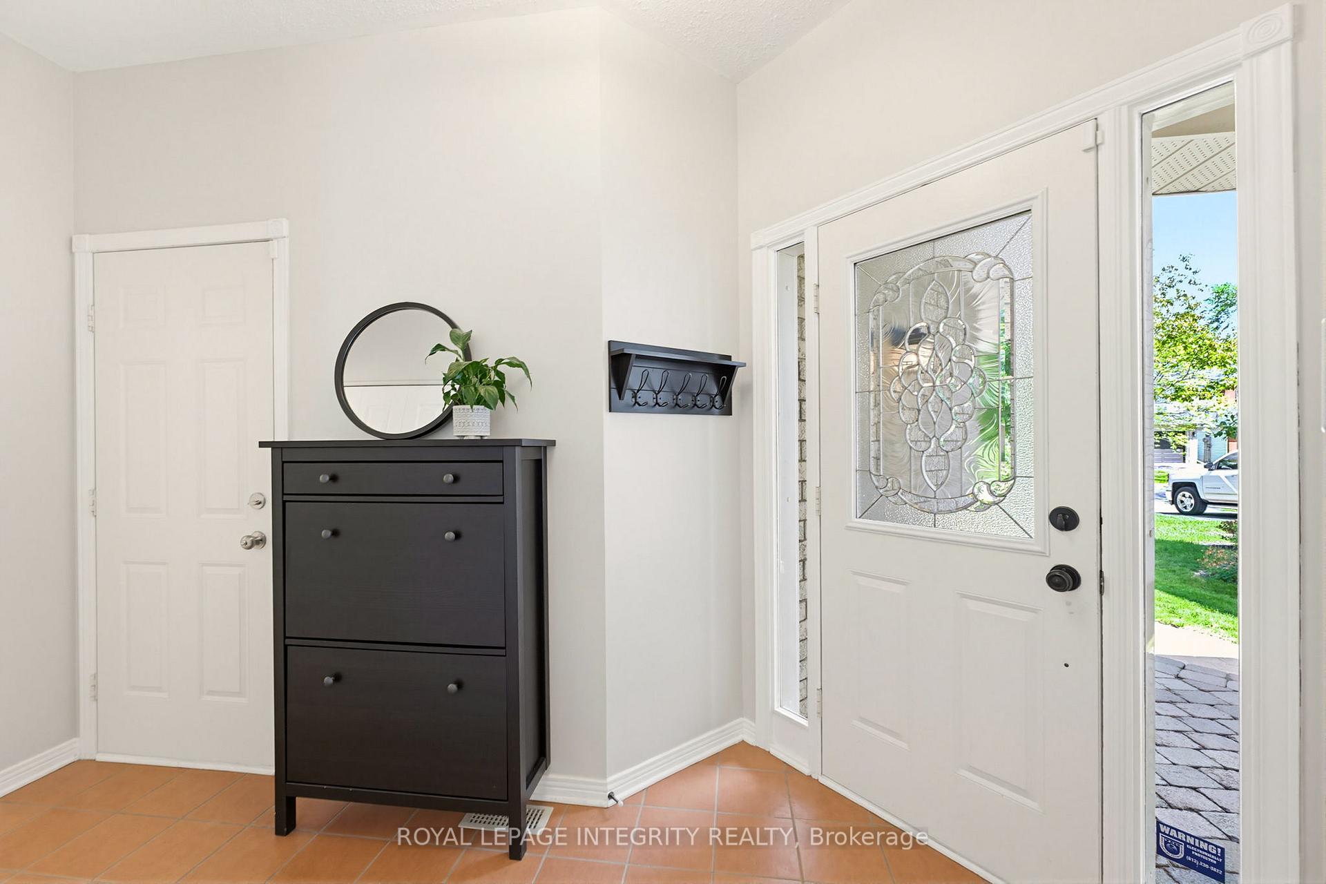 Photo 4 of 116 Springcreek Crescent, Ottawa, Kanata - Bridlewood — HOMEH