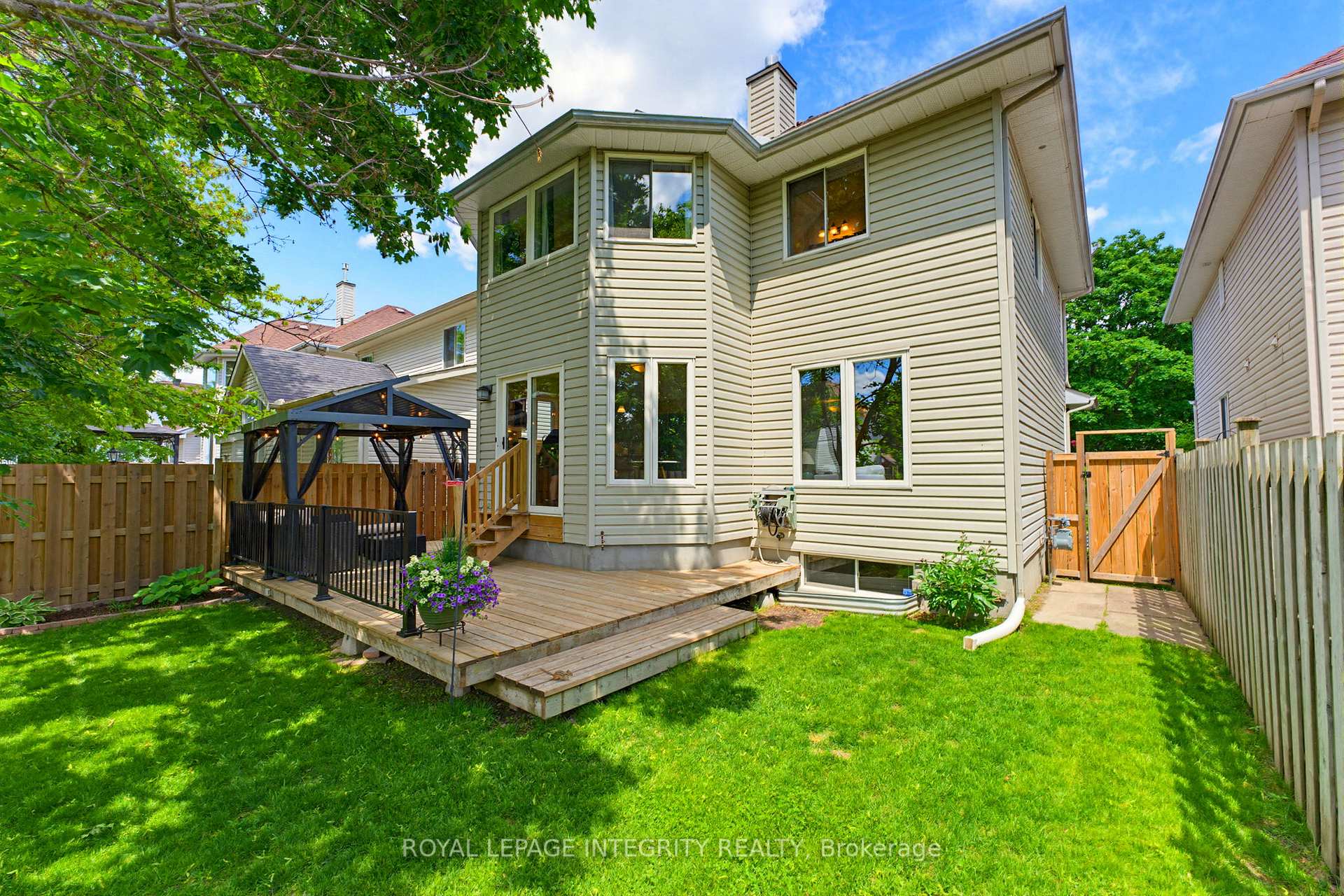 Photo 35 of 116 Springcreek Crescent, Ottawa, Kanata - Bridlewood — HOMEH