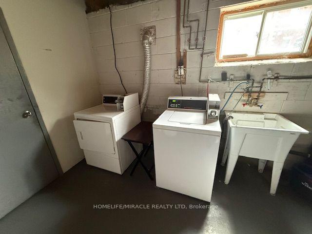 Photo 8 of Unit 1, 9 Ellen Street, Mississauga, Streetsville — HOMEH