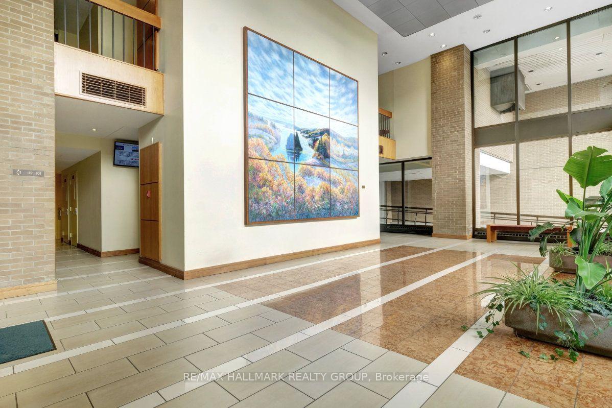 Photo 4 of Unit 810, 515 St Laurent Boulevard, Ottawa, Viscount Alexander Park — HOMEH