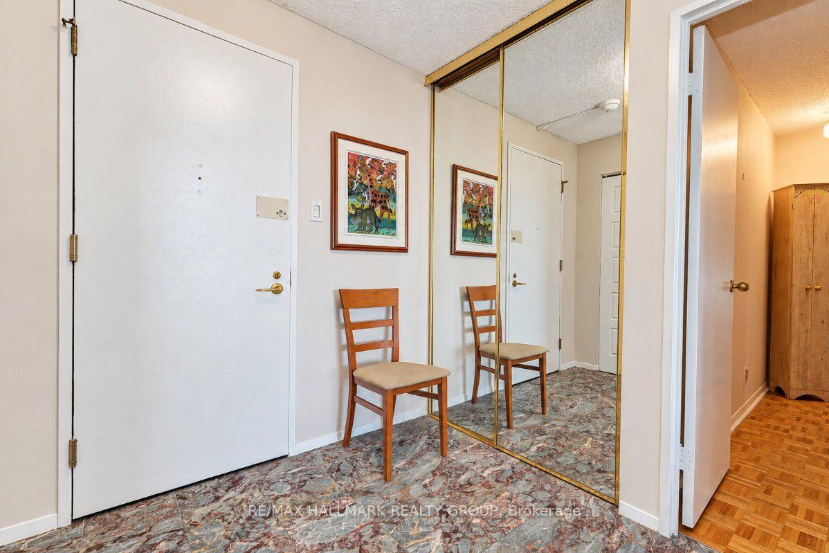 Photo 8 of Unit 810, 515 St Laurent Boulevard, Ottawa, Viscount Alexander Park — HOMEH