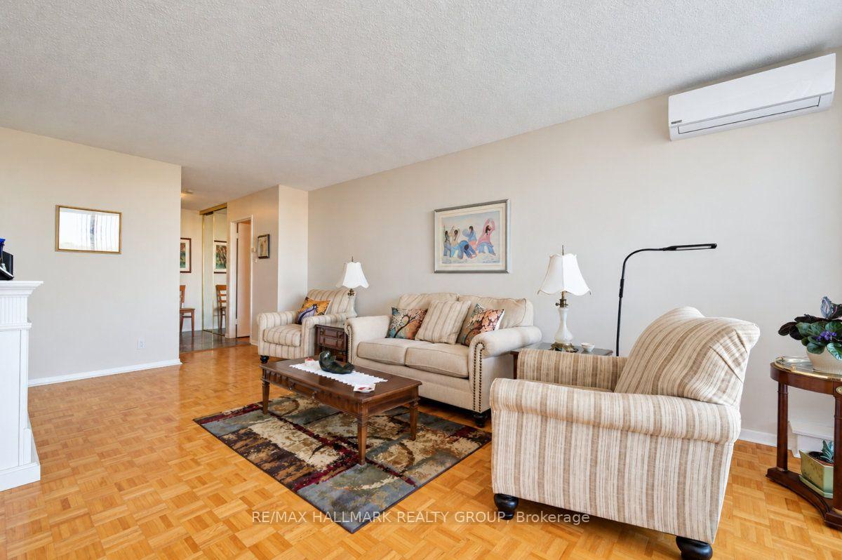 Photo 11 of Unit 810, 515 St Laurent Boulevard, Ottawa, Viscount Alexander Park — HOMEH