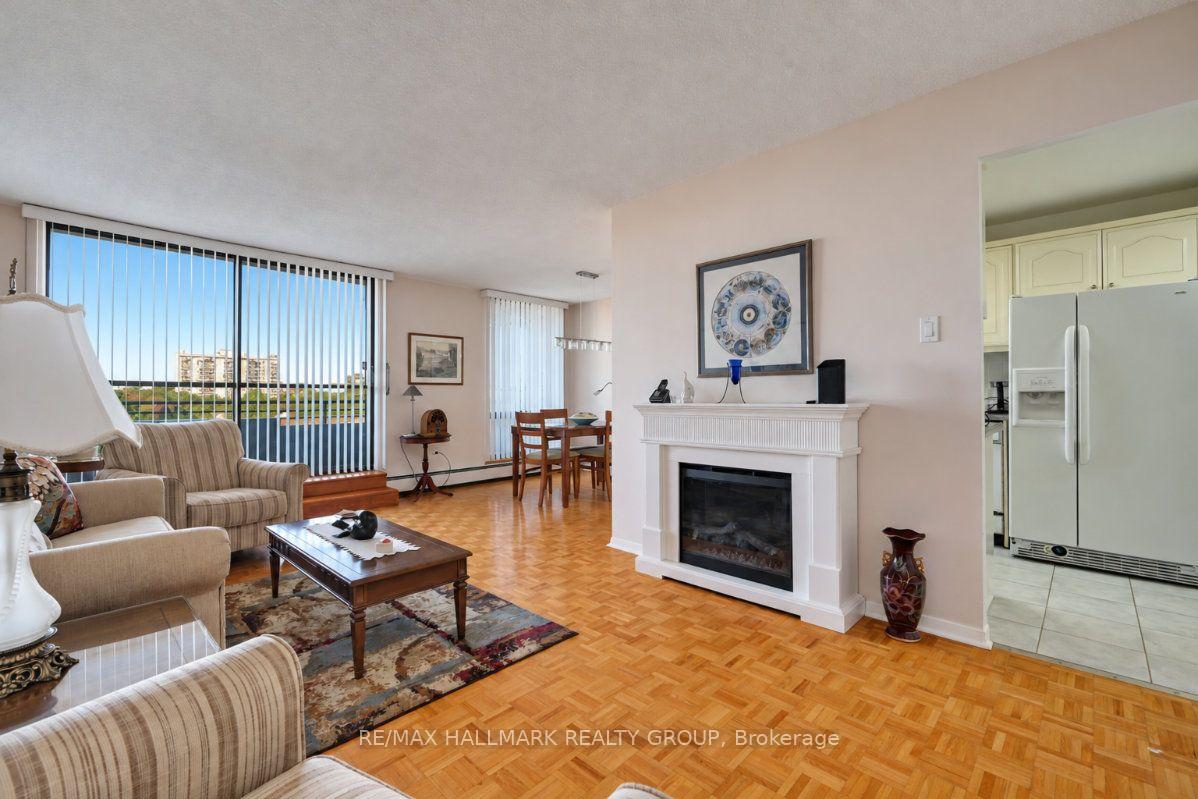 Photo 12 of Unit 810, 515 St Laurent Boulevard, Ottawa, Viscount Alexander Park — HOMEH