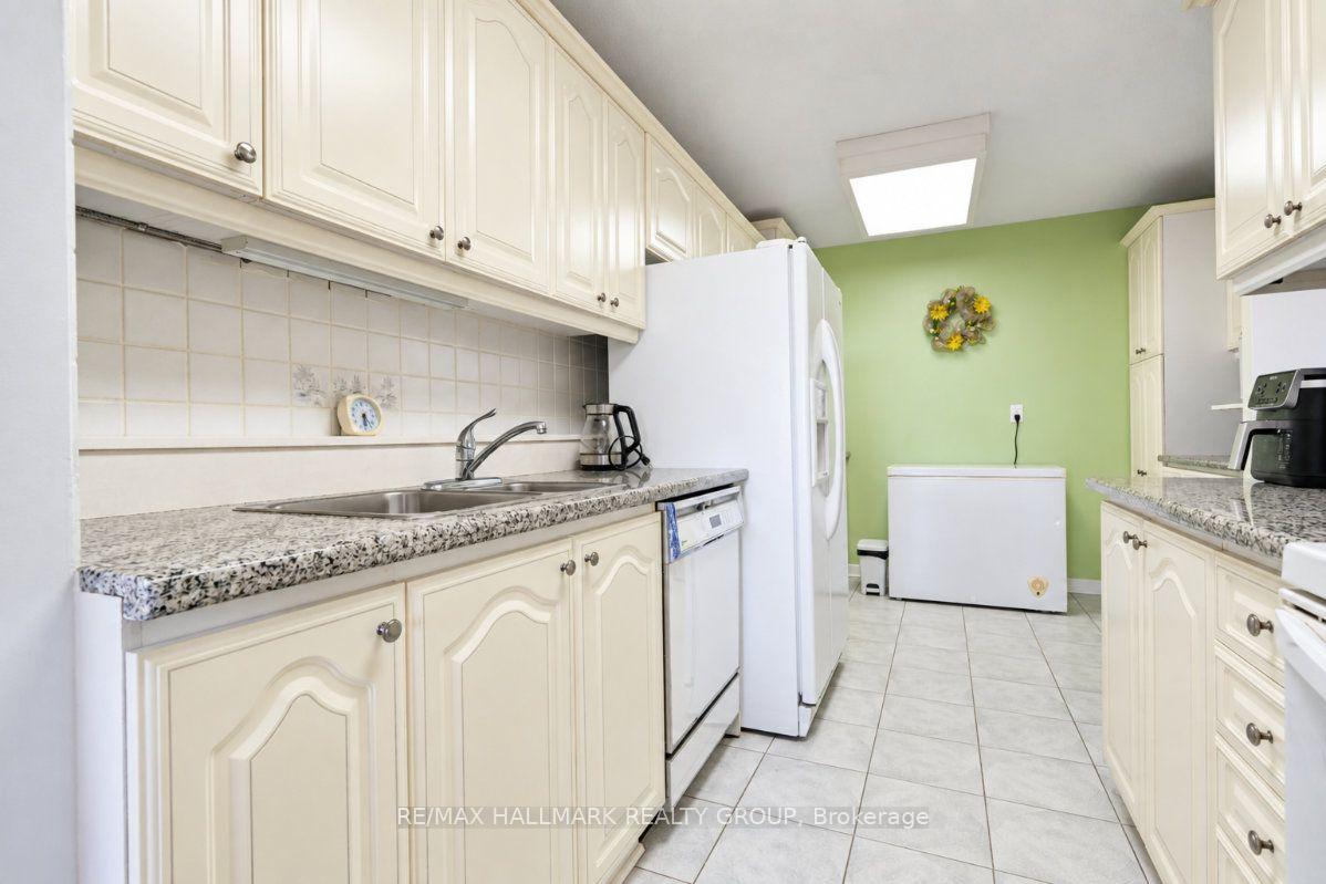 Photo 16 of Unit 810, 515 St Laurent Boulevard, Ottawa, Viscount Alexander Park — HOMEH