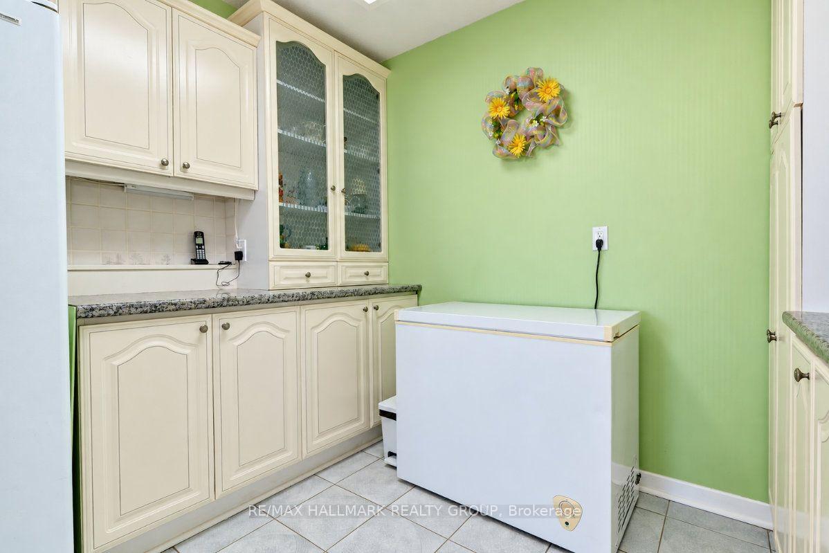 Photo 20 of Unit 810, 515 St Laurent Boulevard, Ottawa, Viscount Alexander Park — HOMEH