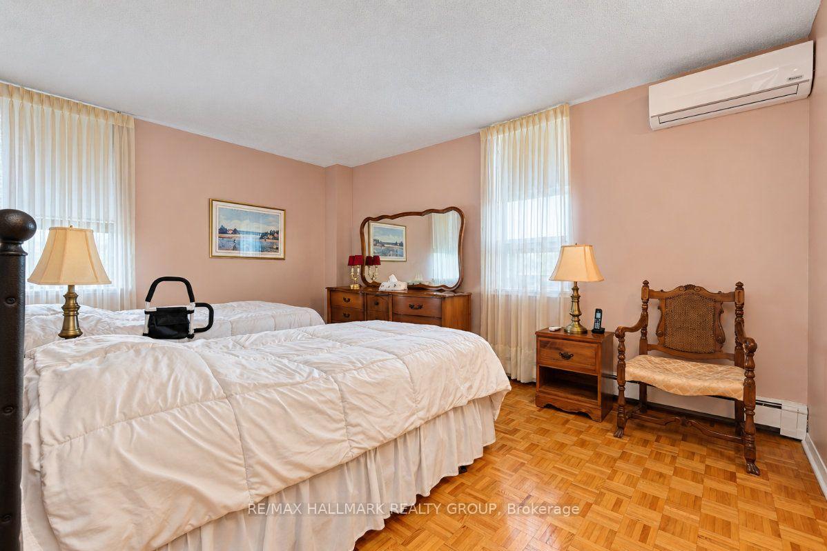 Photo 24 of Unit 810, 515 St Laurent Boulevard, Ottawa, Viscount Alexander Park — HOMEH