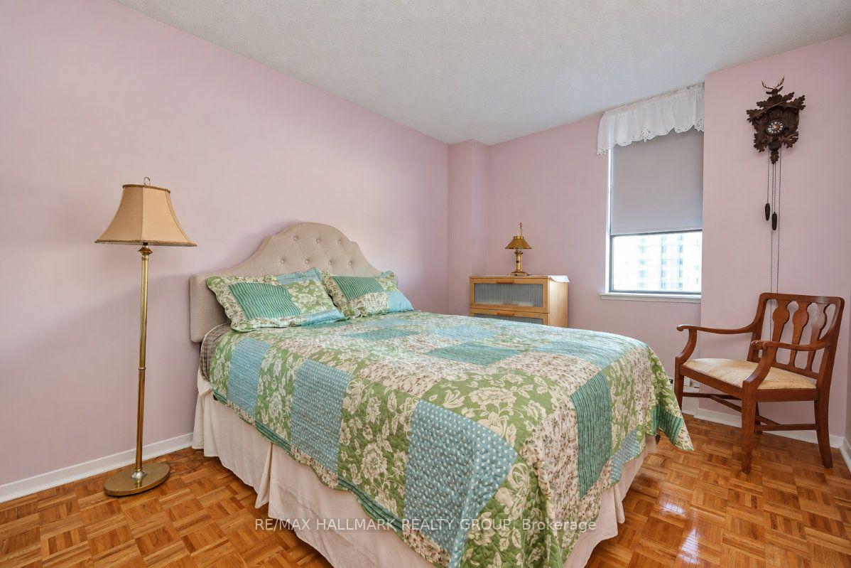 Photo 27 of Unit 810, 515 St Laurent Boulevard, Ottawa, Viscount Alexander Park — HOMEH