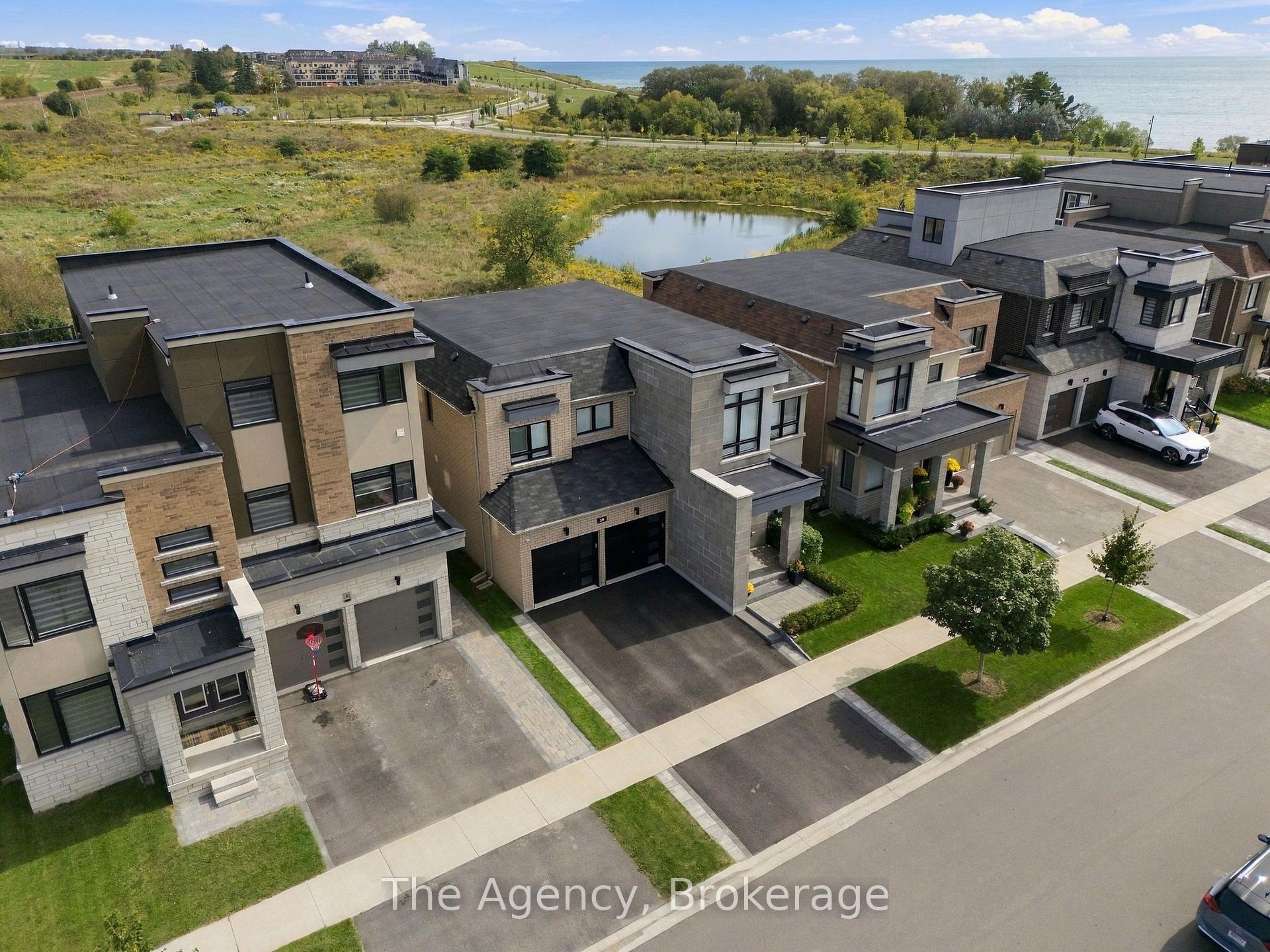 Photo 3 of 39 Yacht Drive, Clarington, Bowmanville — HOMEH