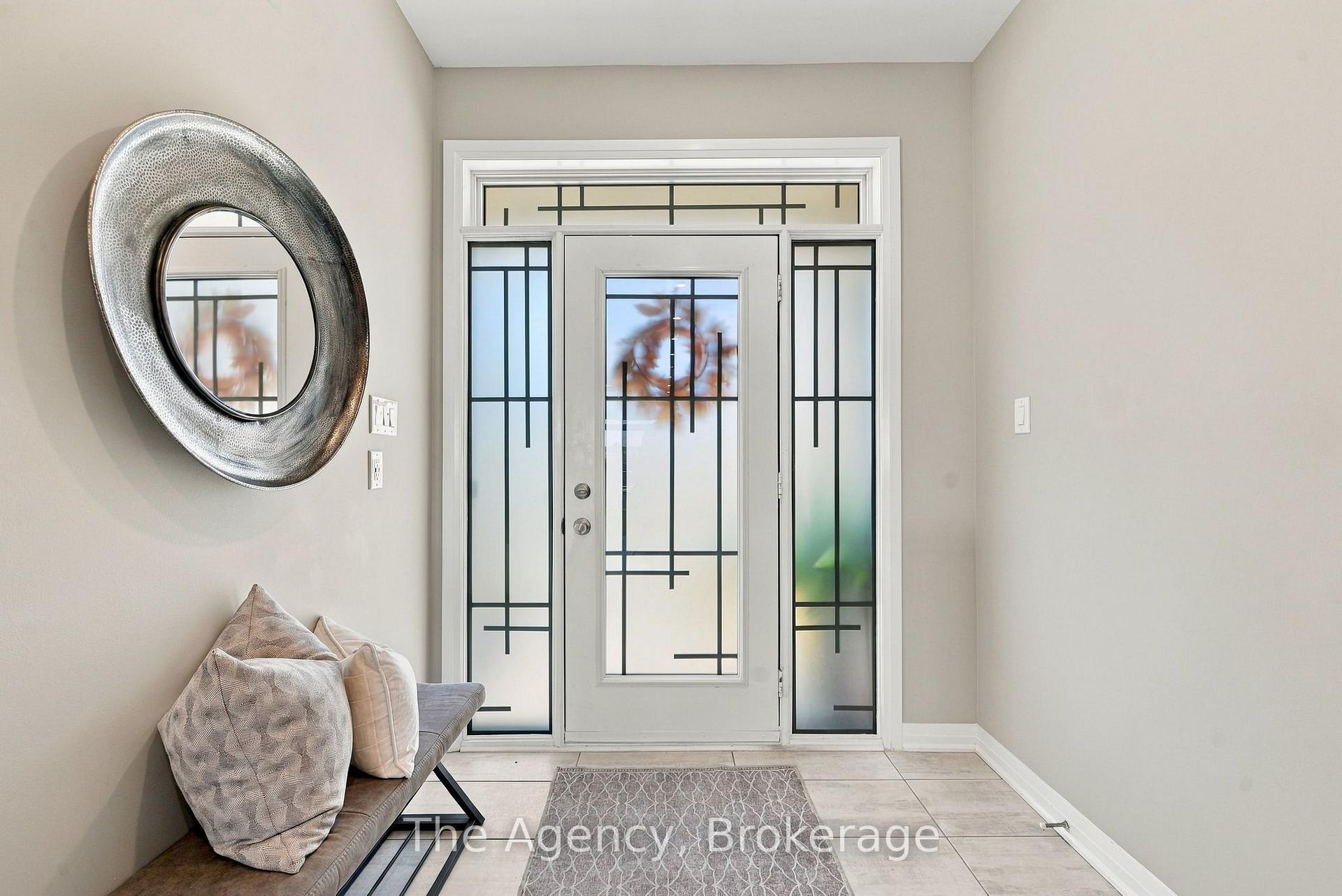 Photo 7 of 39 Yacht Drive, Clarington, Bowmanville — HOMEH