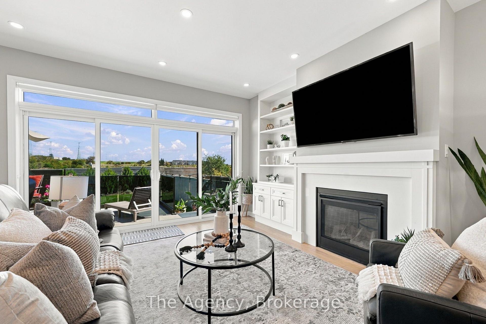 Photo 9 of 39 Yacht Drive, Clarington, Bowmanville — HOMEH